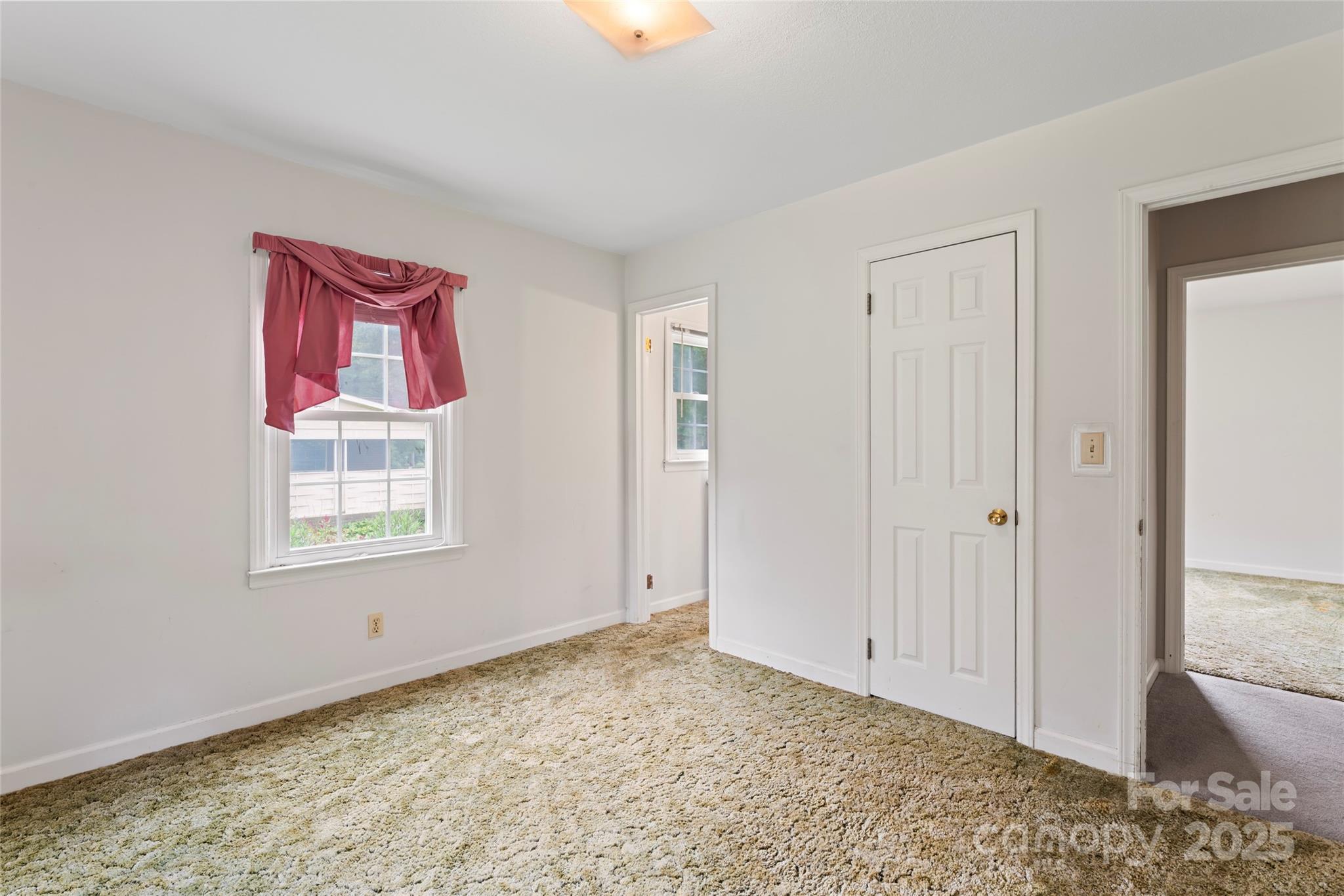 320 Forest Park Drive — Denton