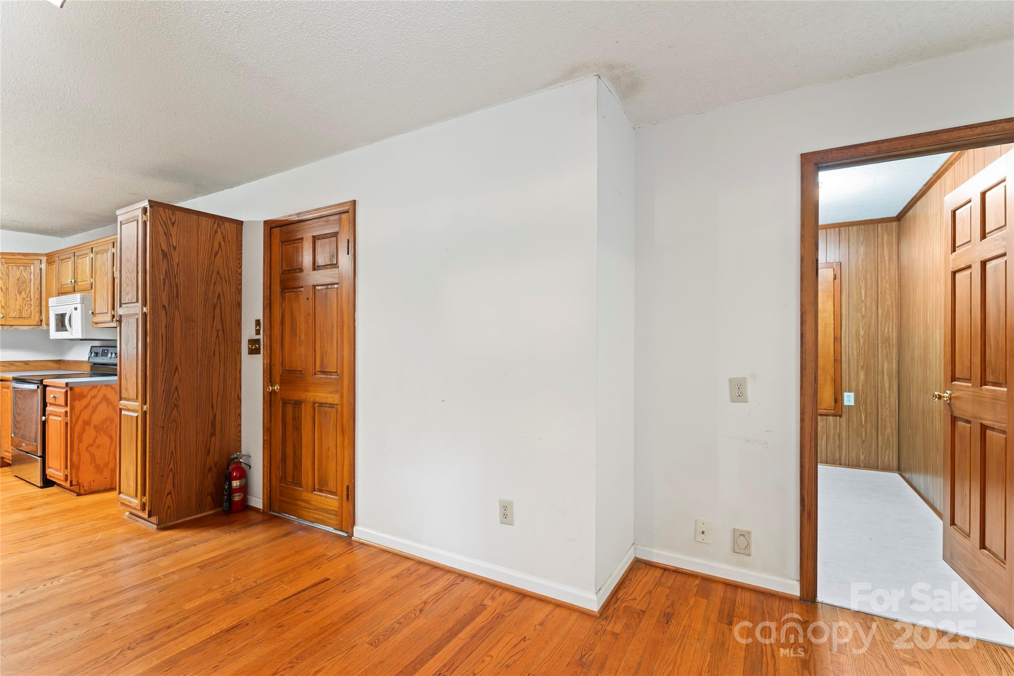 320 Forest Park Drive — Denton