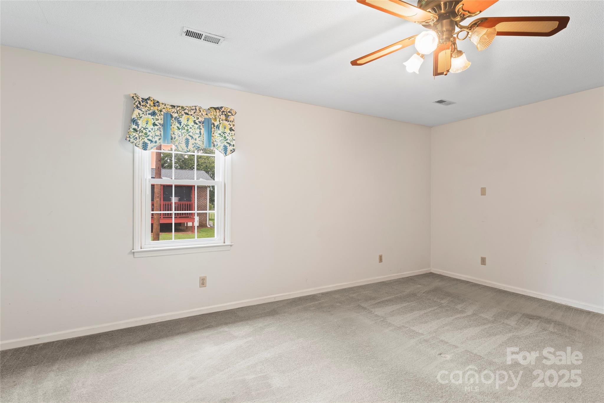 320 Forest Park Drive — Denton