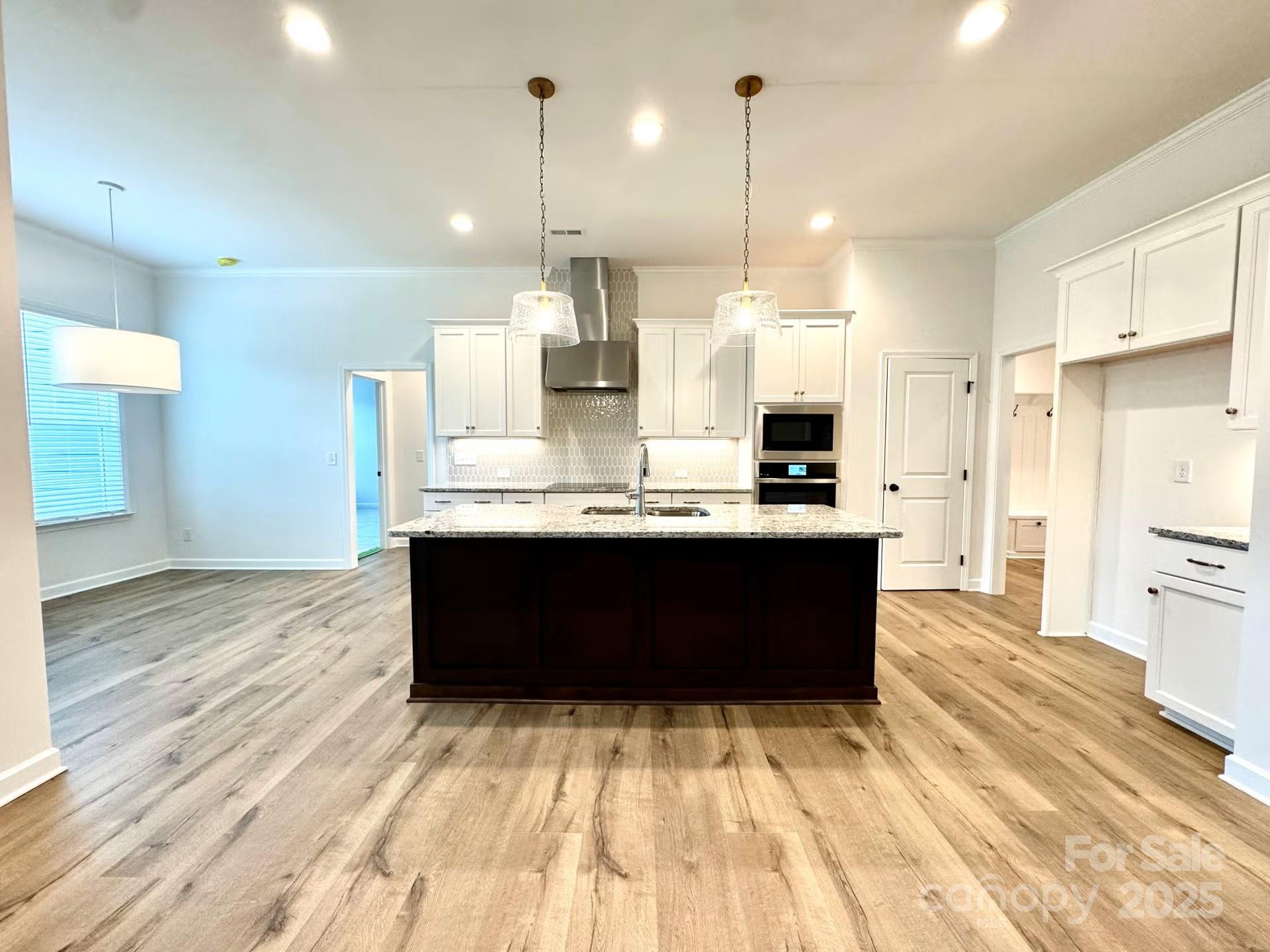 6907 Glen Abbey Lane — Mount Pleasant