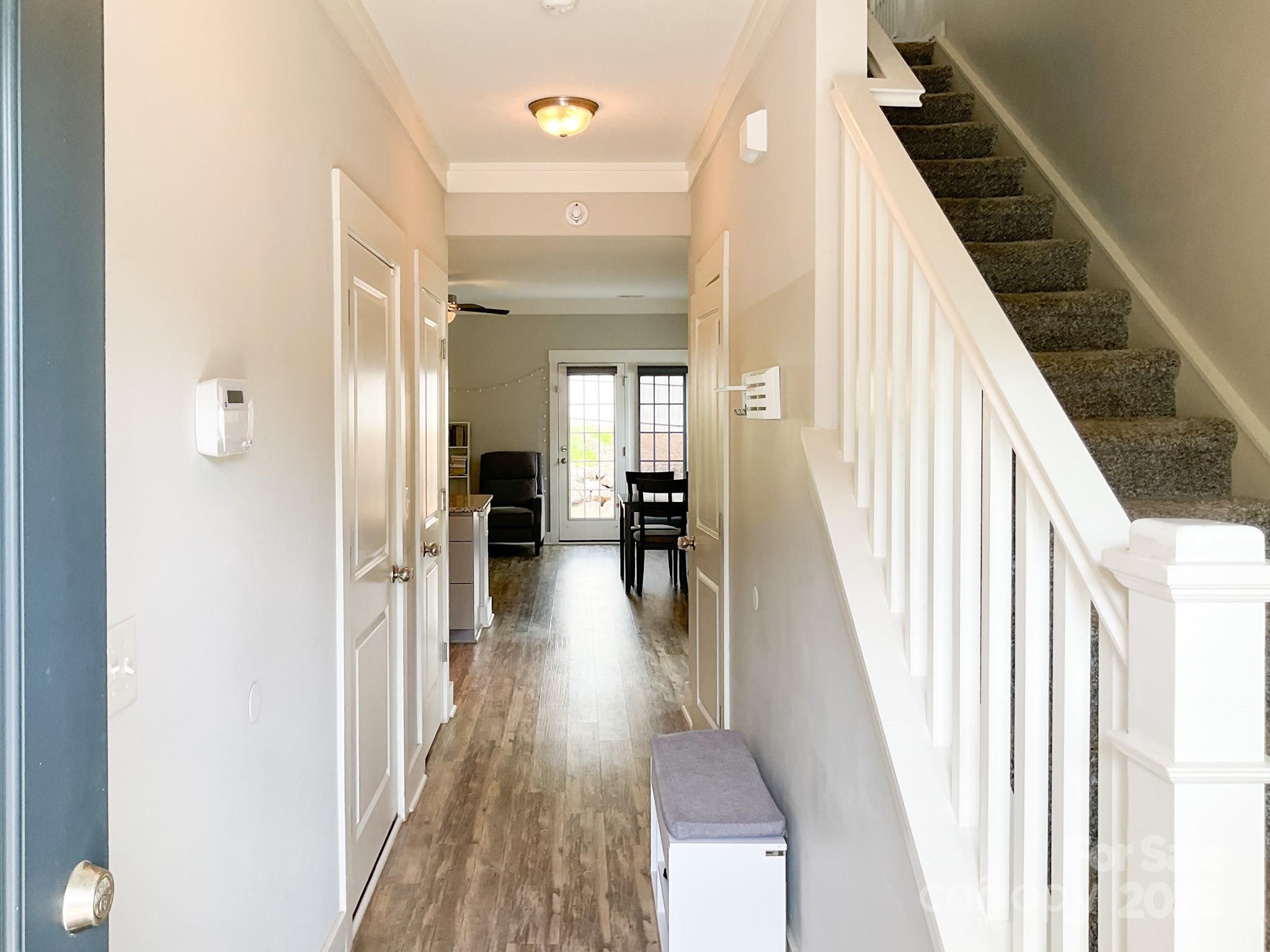200 Button Willow Street — Taylors