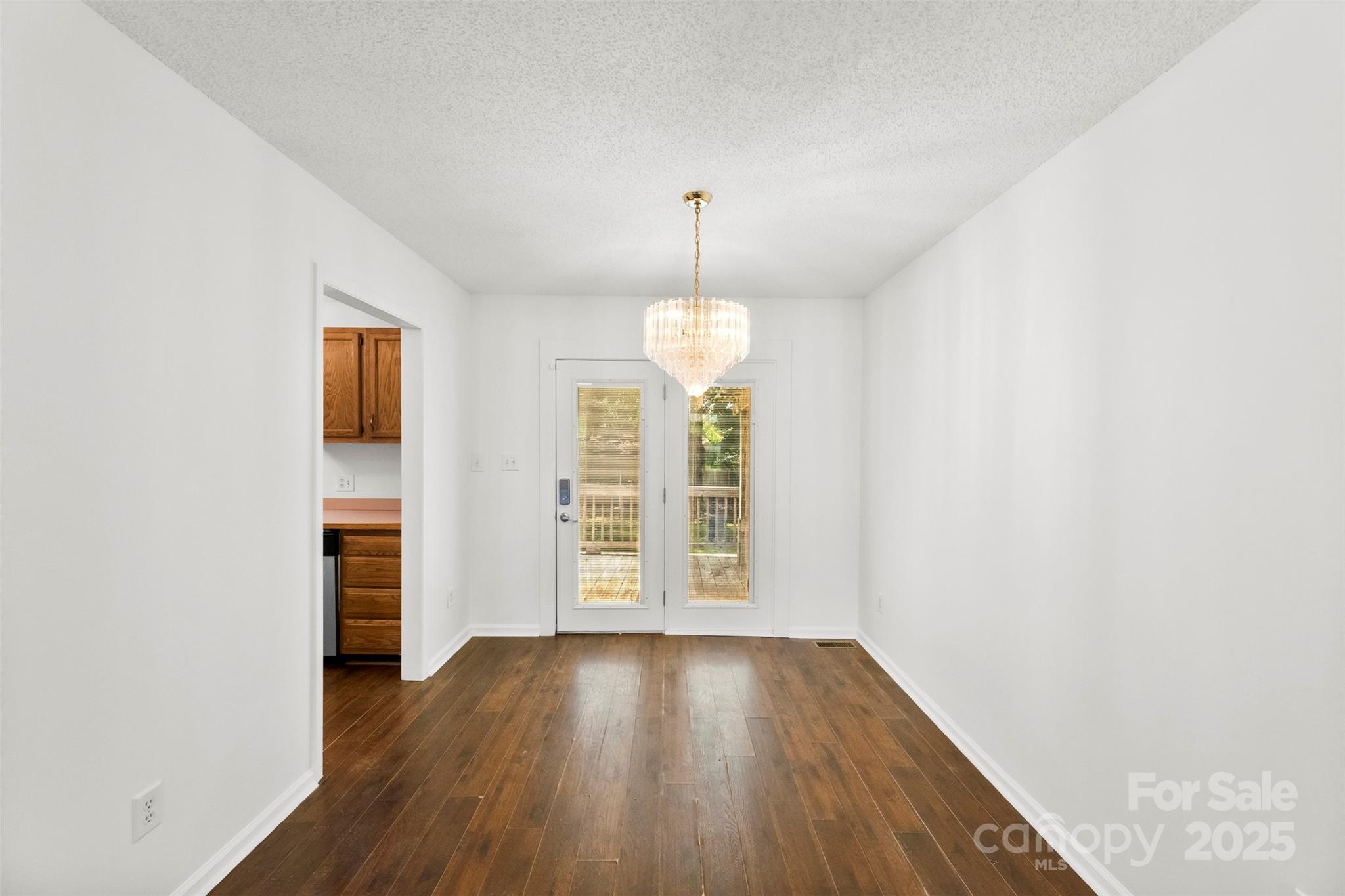 117 S Enochville Avenue — Kannapolis