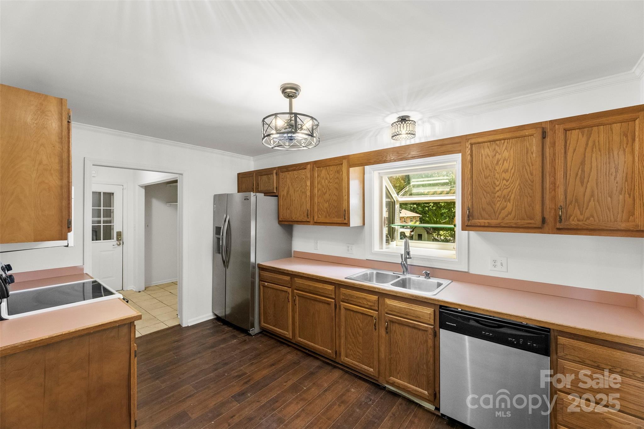 117 S Enochville Avenue — Kannapolis