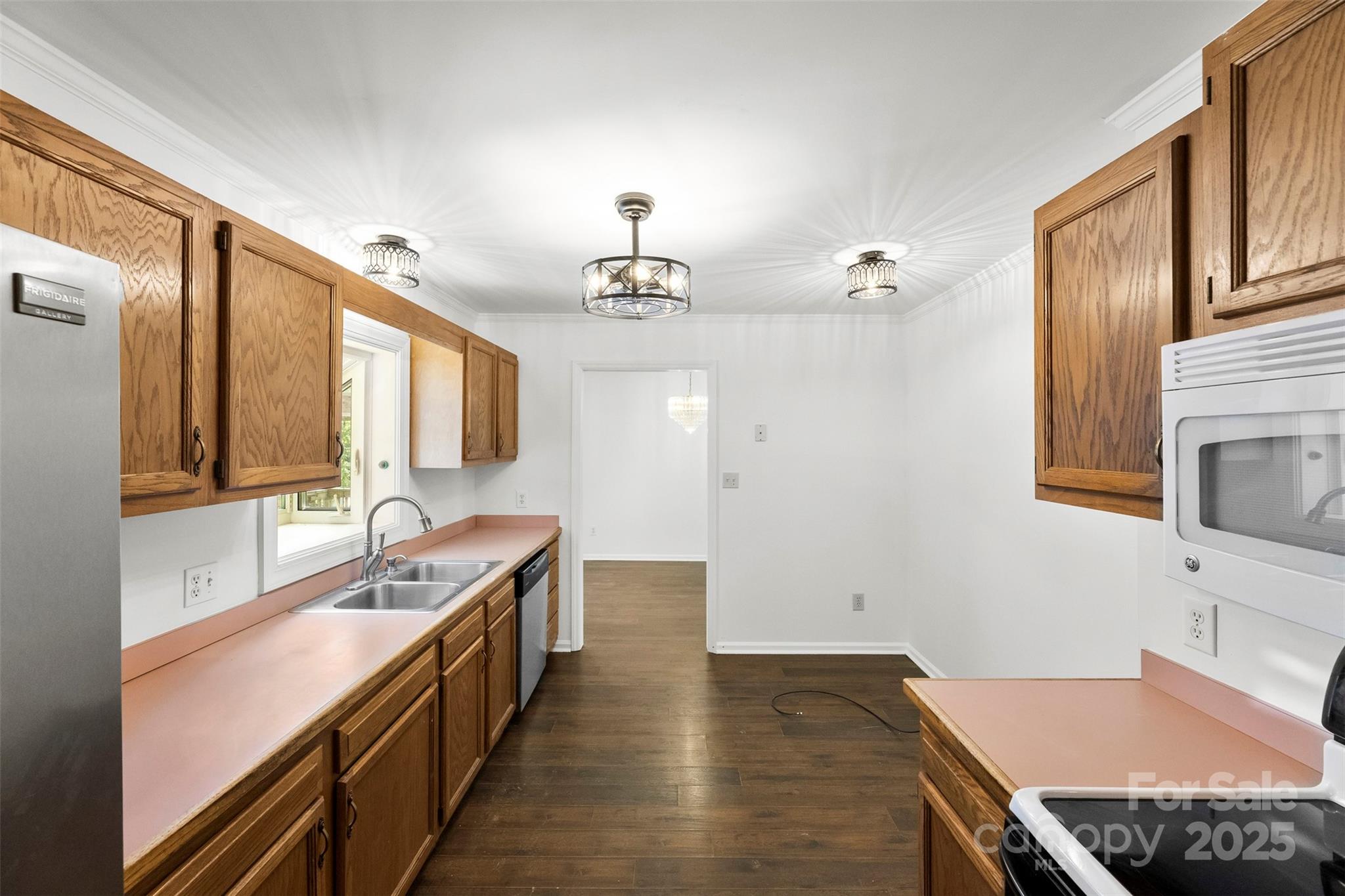 117 S Enochville Avenue — Kannapolis