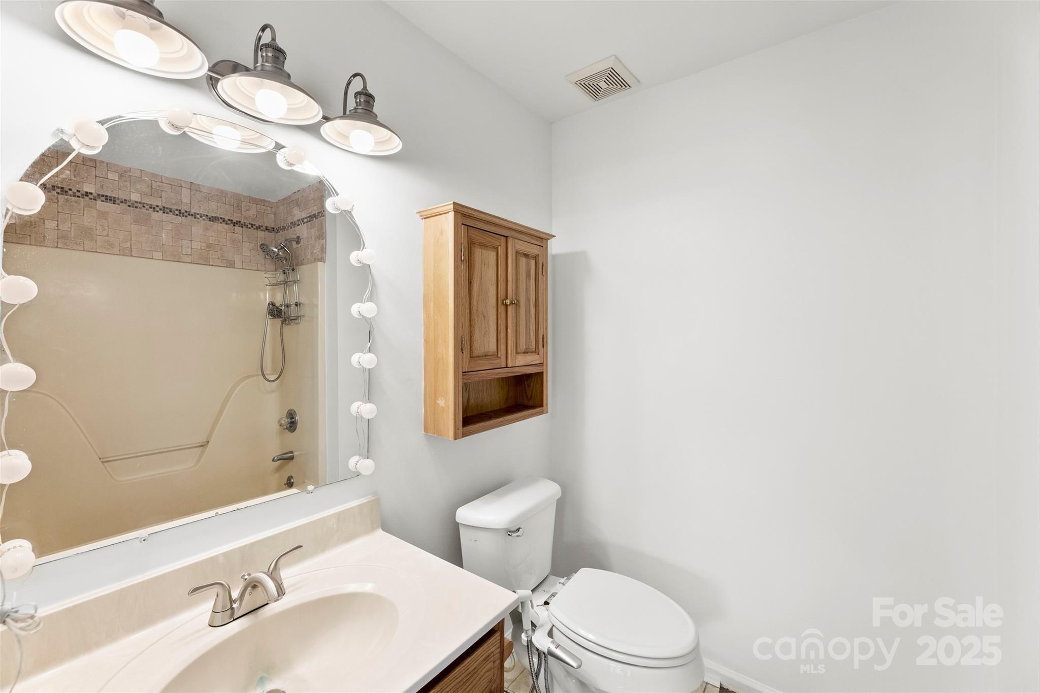 117 S Enochville Avenue — Kannapolis