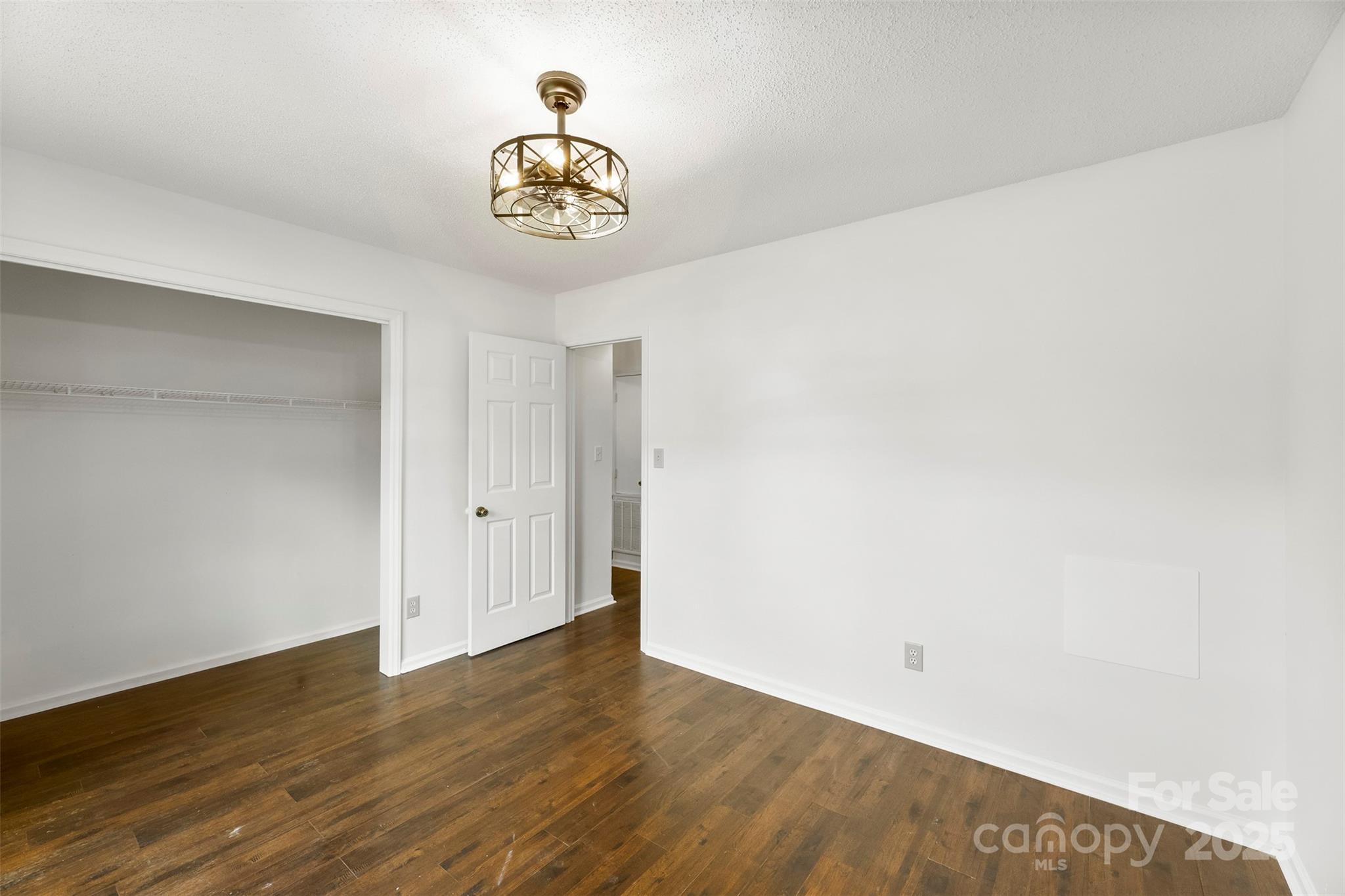 117 S Enochville Avenue — Kannapolis