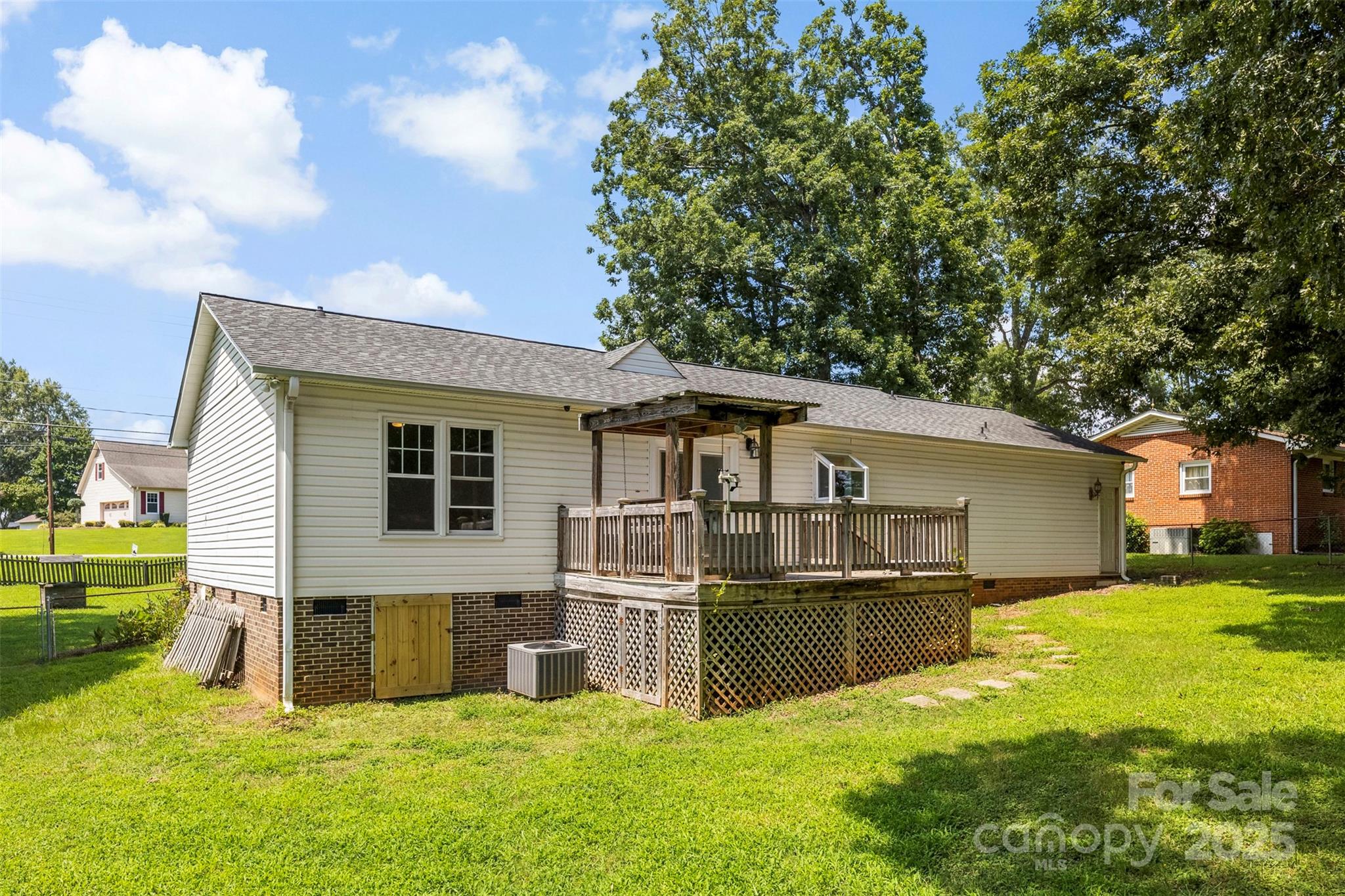 117 S Enochville Avenue — Kannapolis