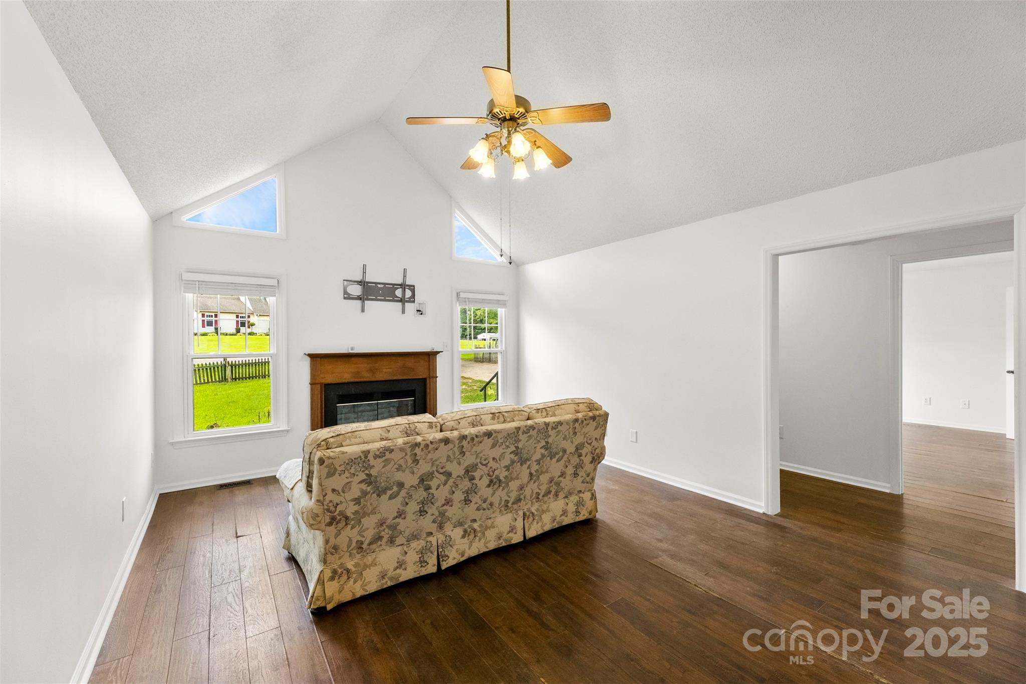 117 S Enochville Avenue — Kannapolis
