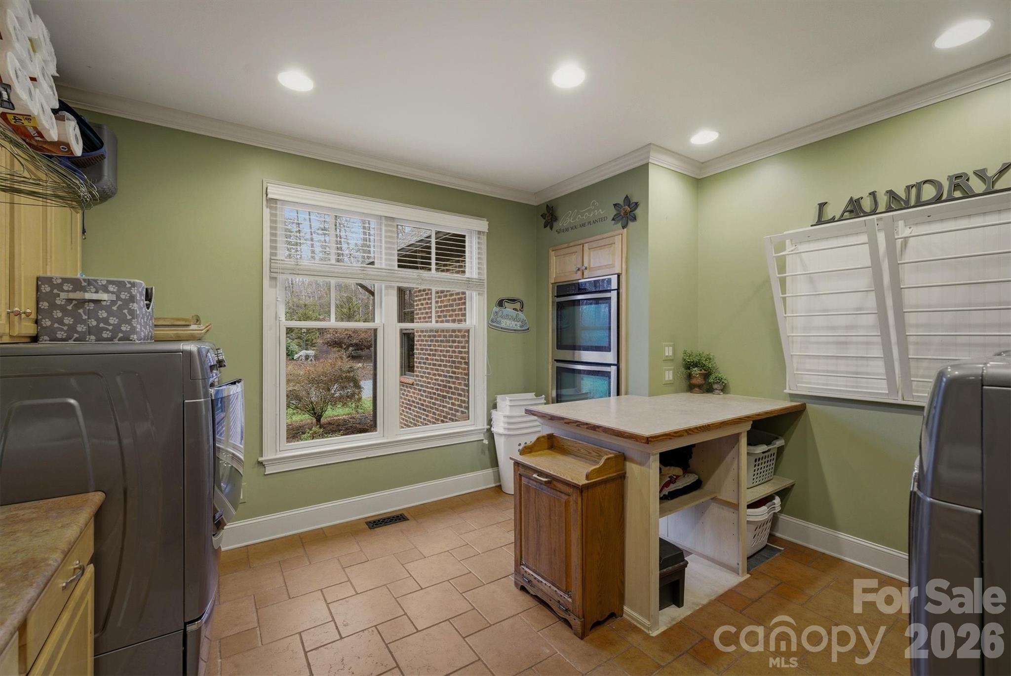 303 Constitution Drive — Morganton