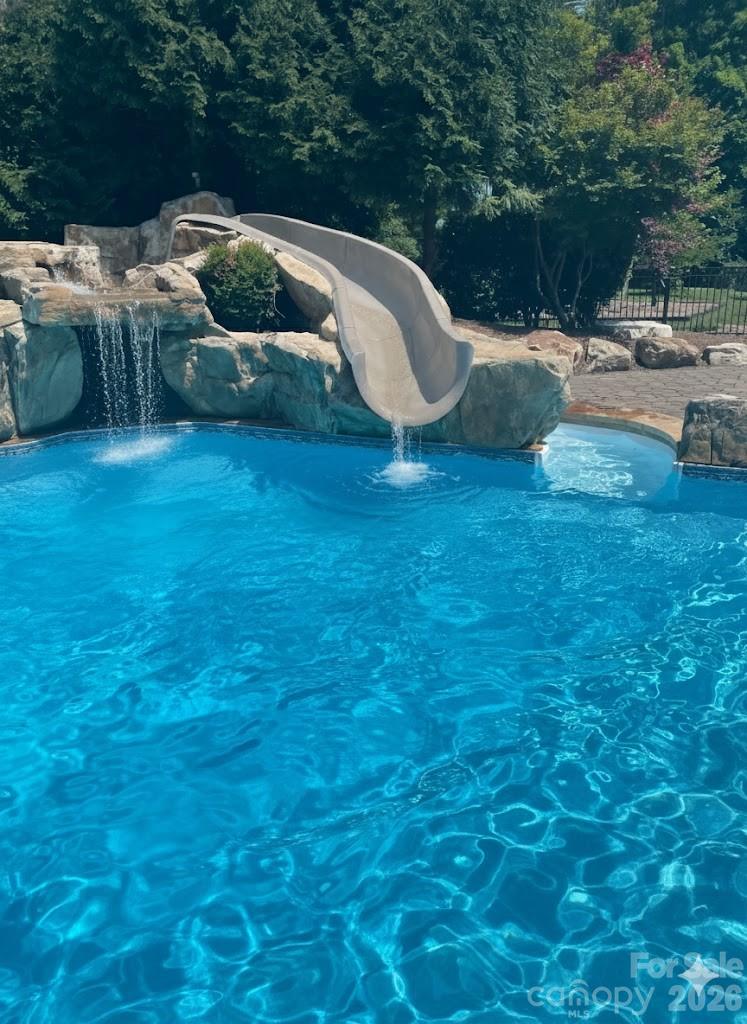 303 Constitution Drive — Morganton