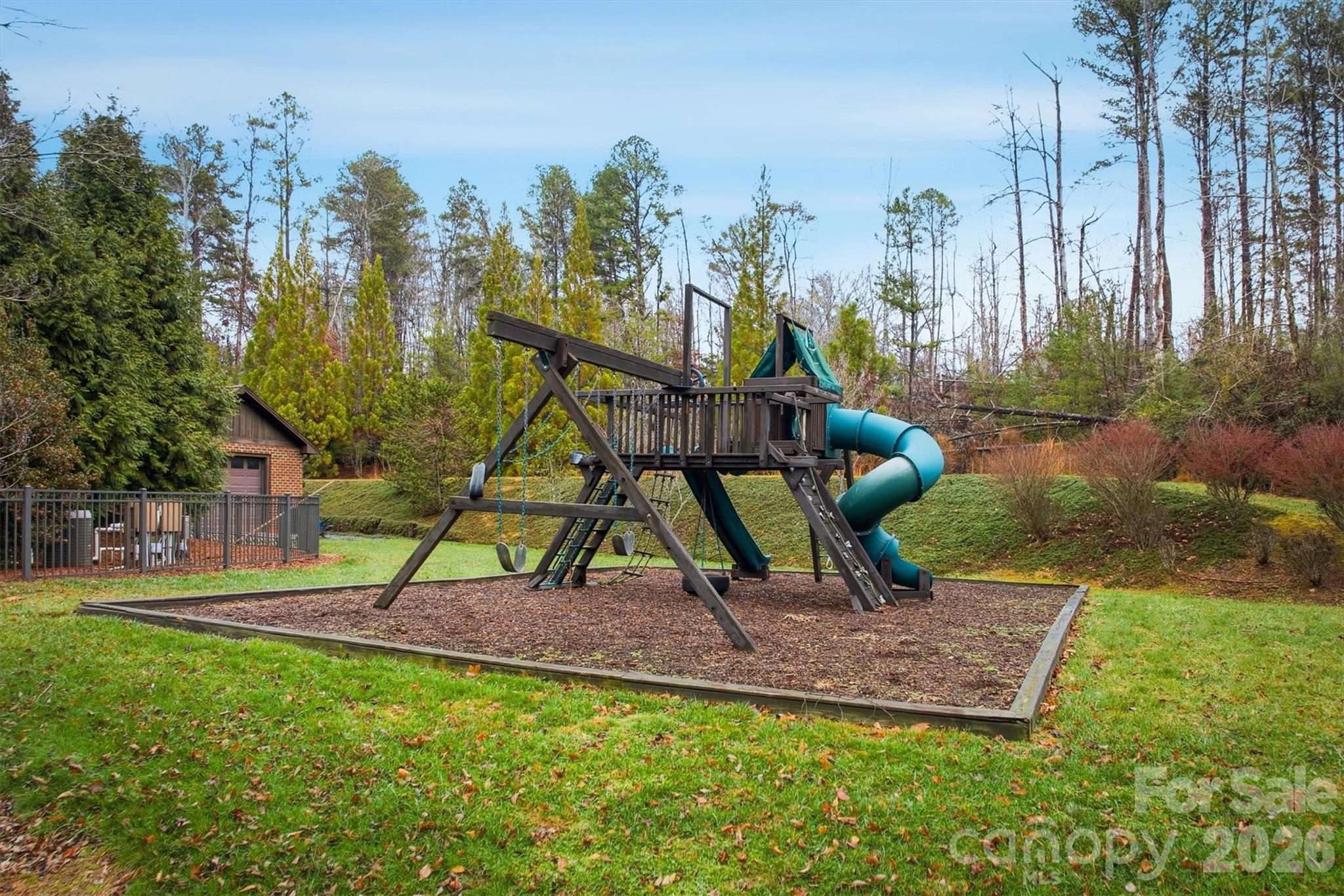 303 Constitution Drive — Morganton