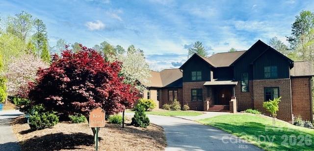 303 Constitution Drive — Morganton