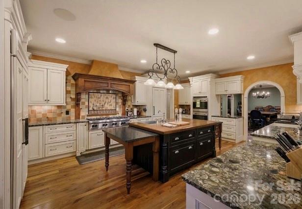 303 Constitution Drive — Morganton