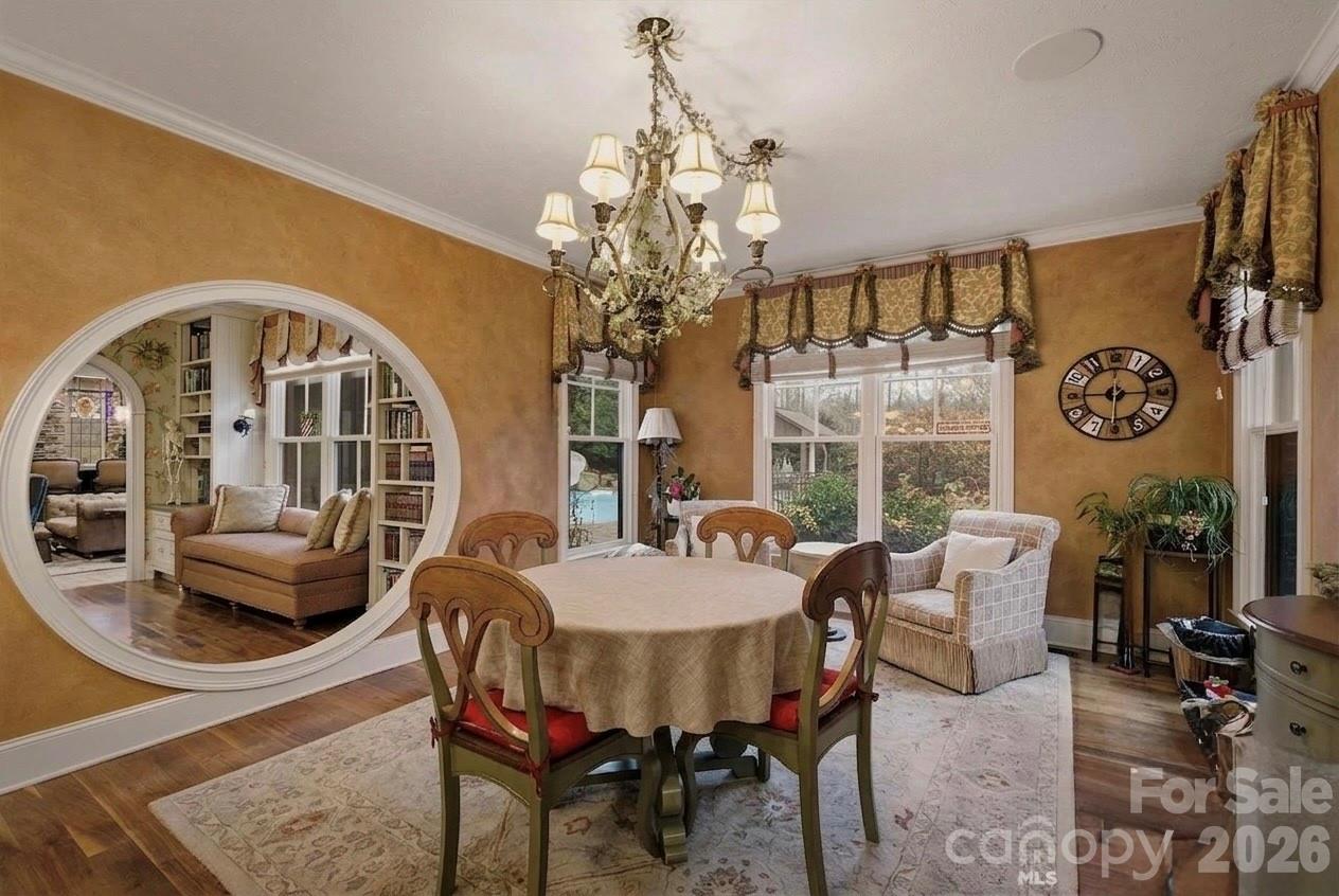 303 Constitution Drive — Morganton