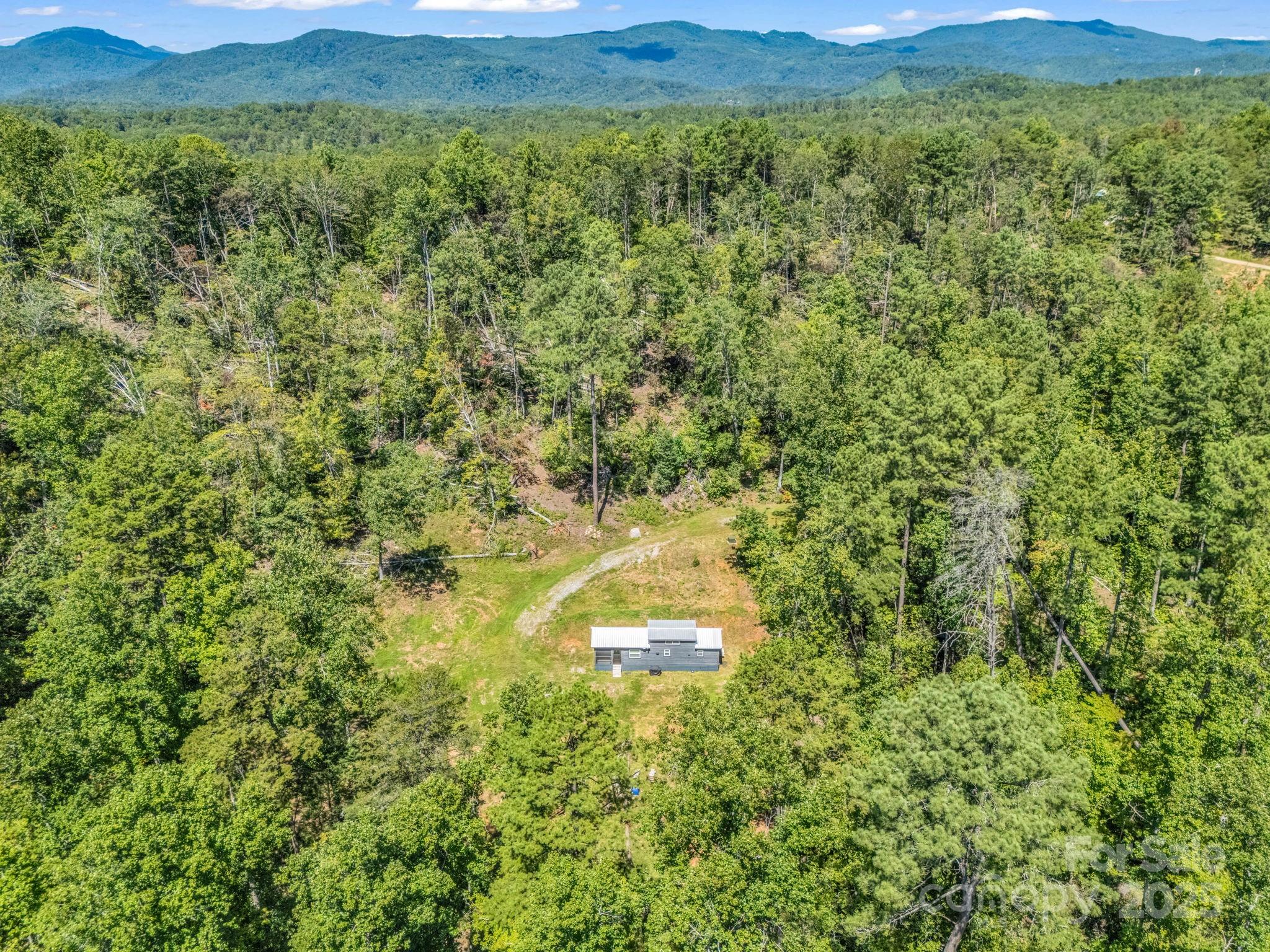 231 Wandering Bear Way — Lake Lure