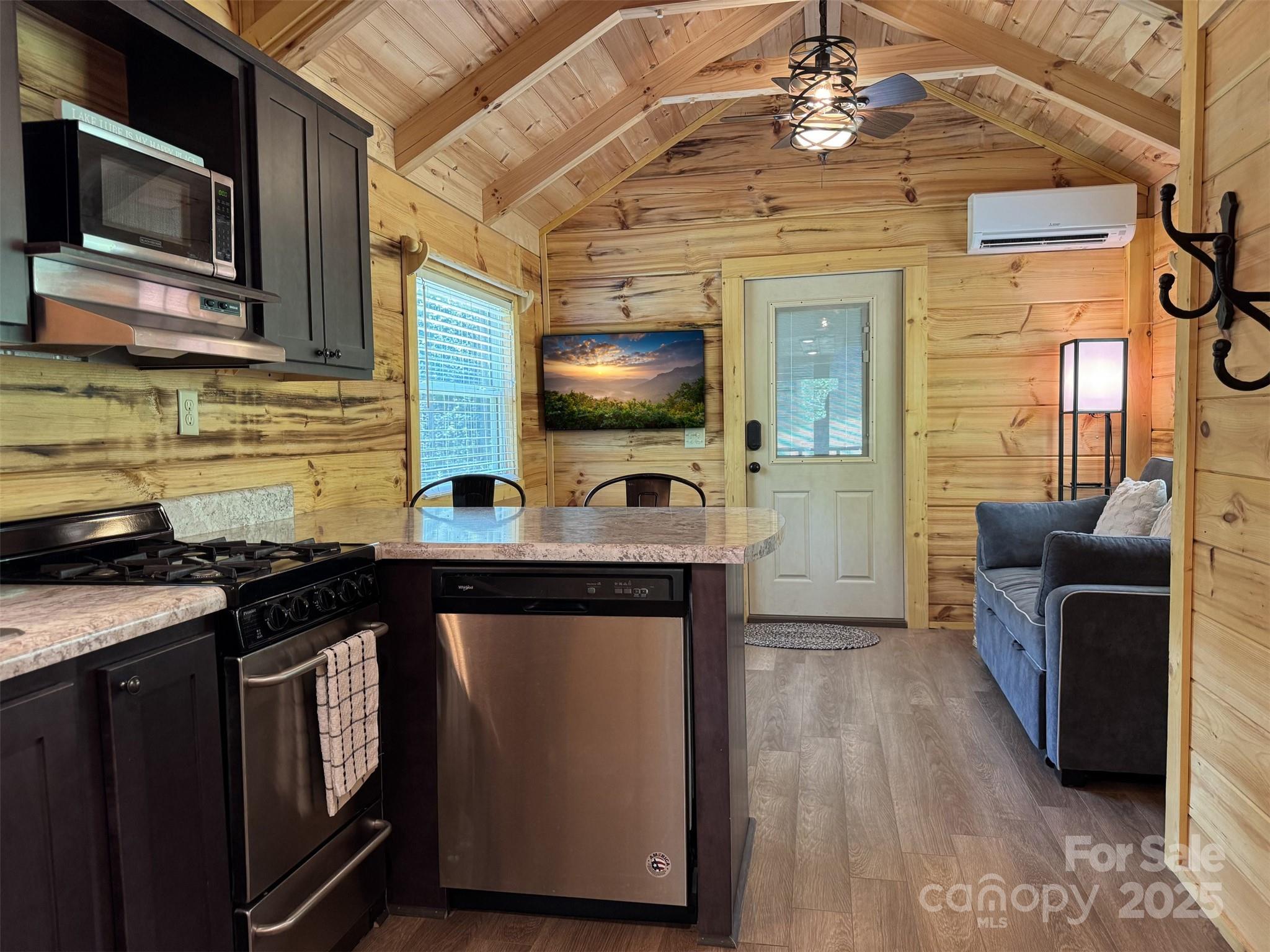 231 Wandering Bear Way — Lake Lure