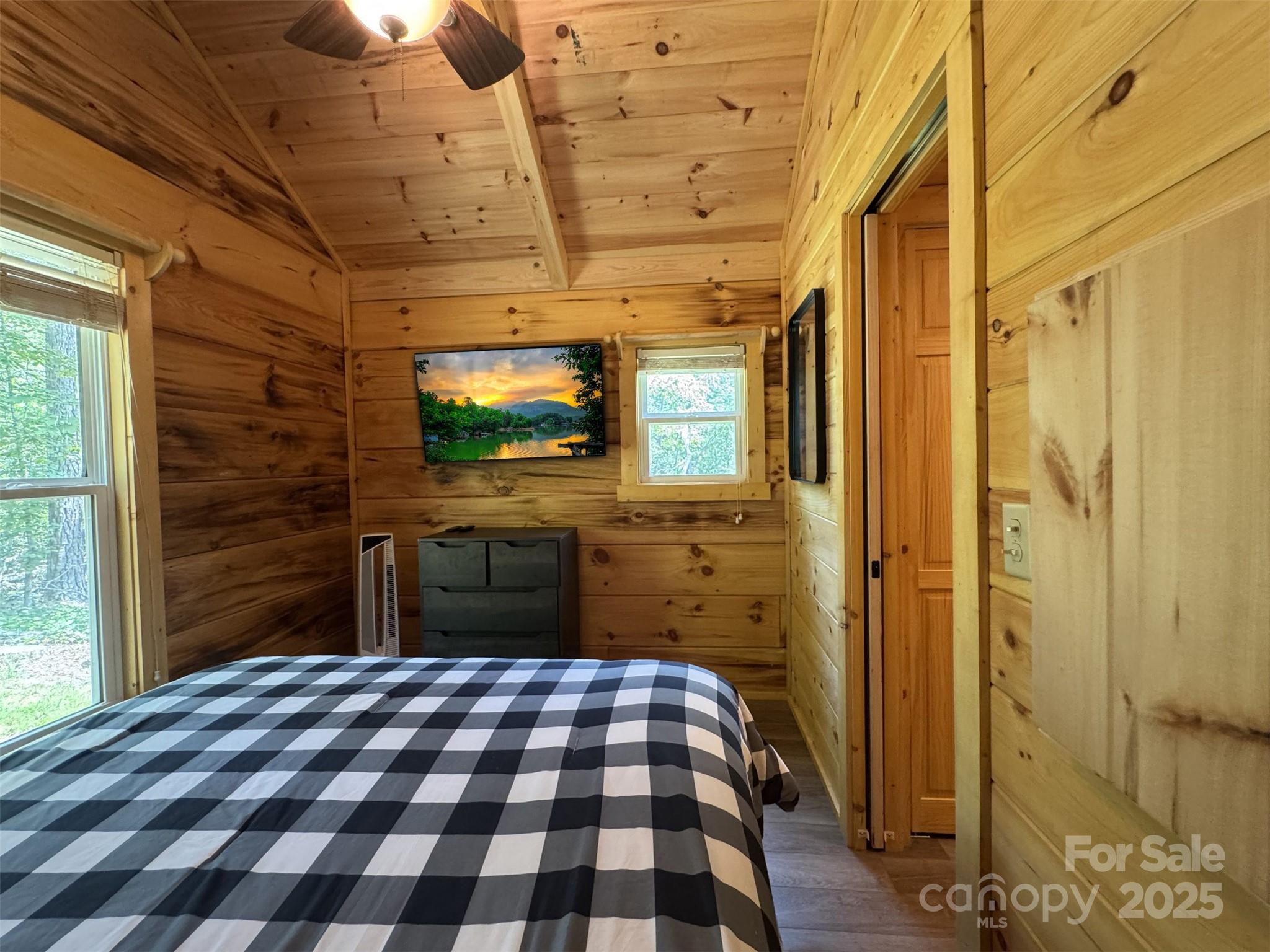 231 Wandering Bear Way — Lake Lure