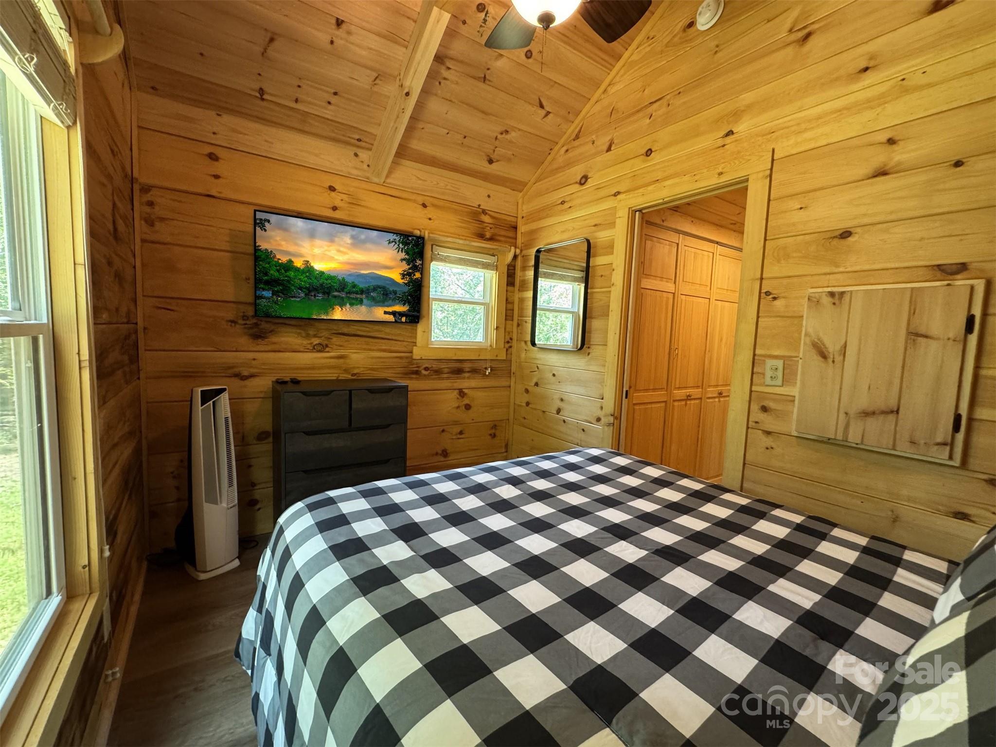 231 Wandering Bear Way — Lake Lure