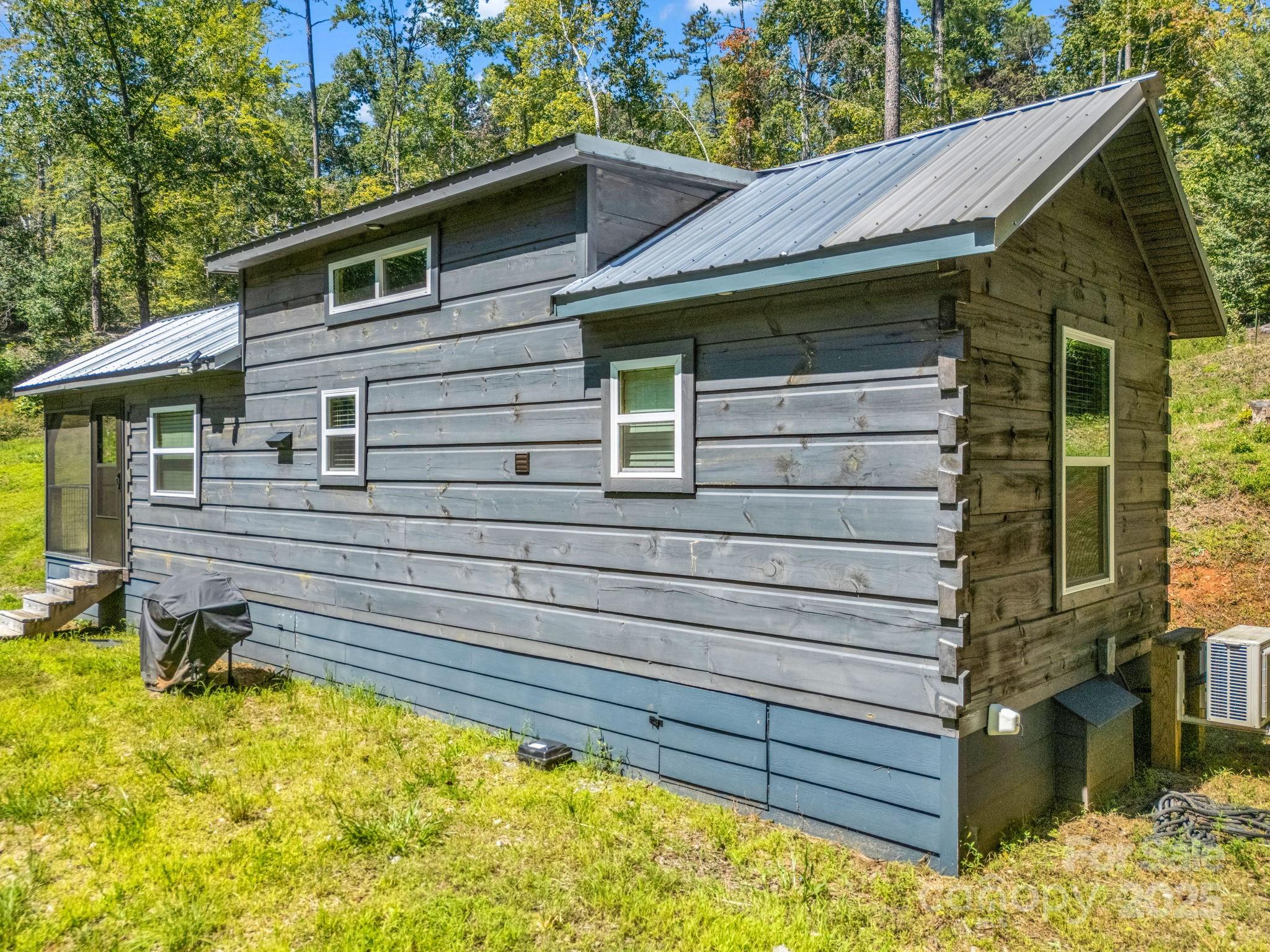 231 Wandering Bear Way — Lake Lure