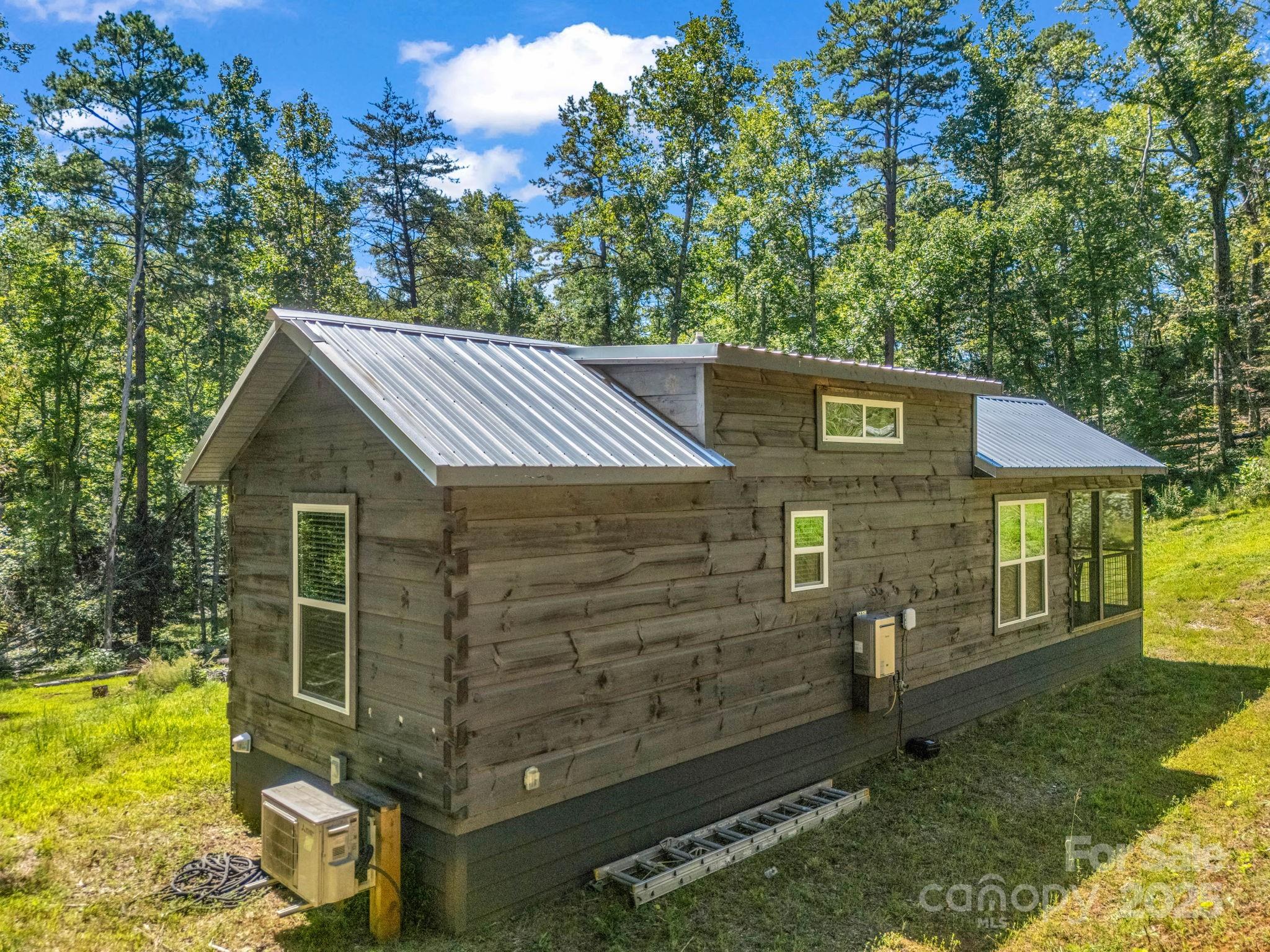 231 Wandering Bear Way — Lake Lure