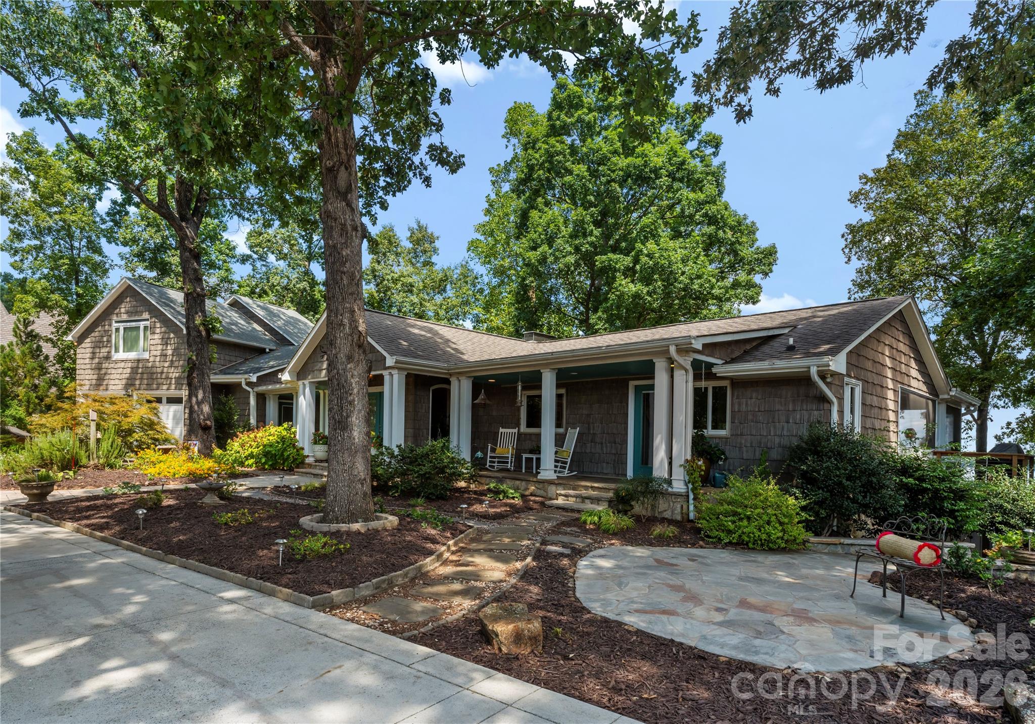 16318 Belle Isle Drive — Cornelius
