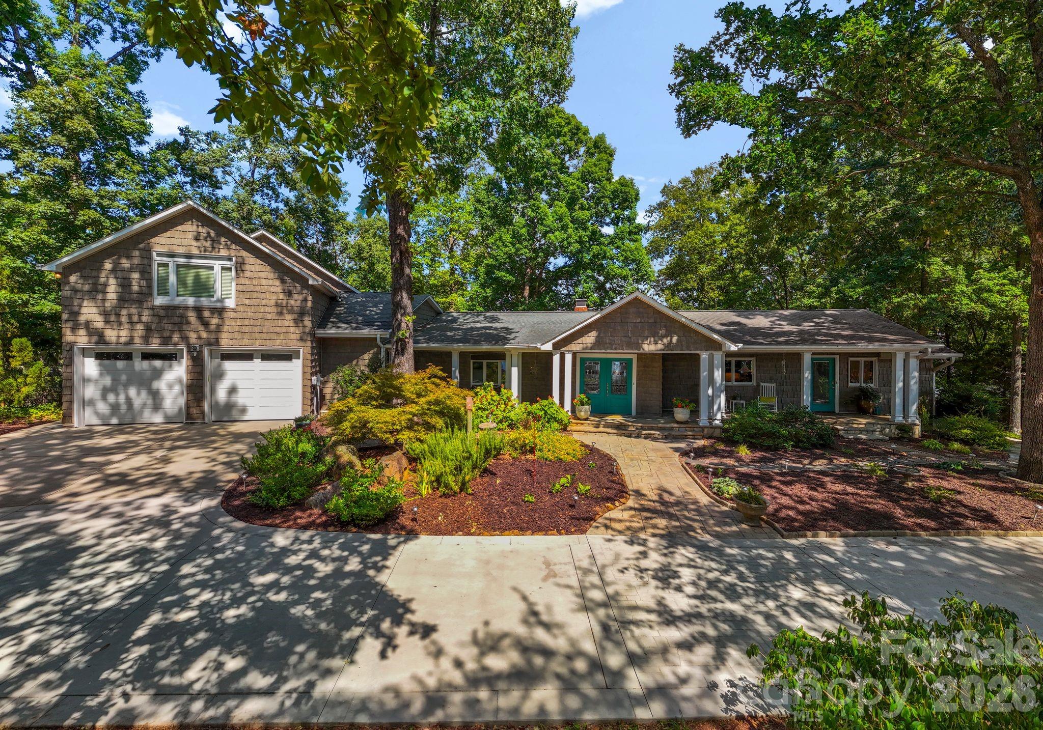 16318 Belle Isle Drive — Cornelius
