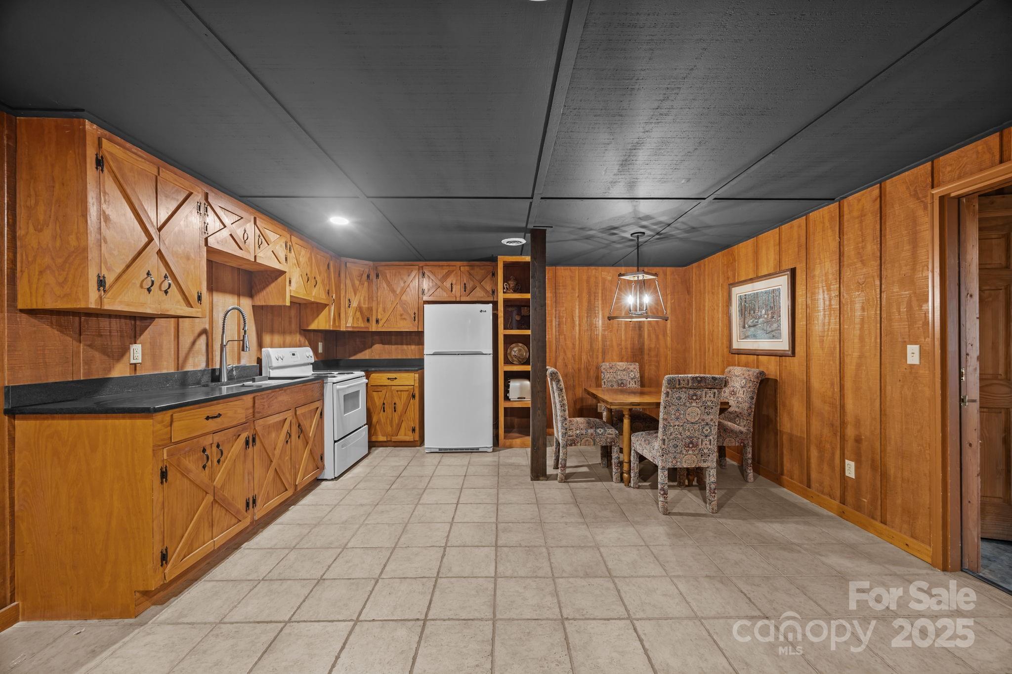 670 Barber Road — Zirconia