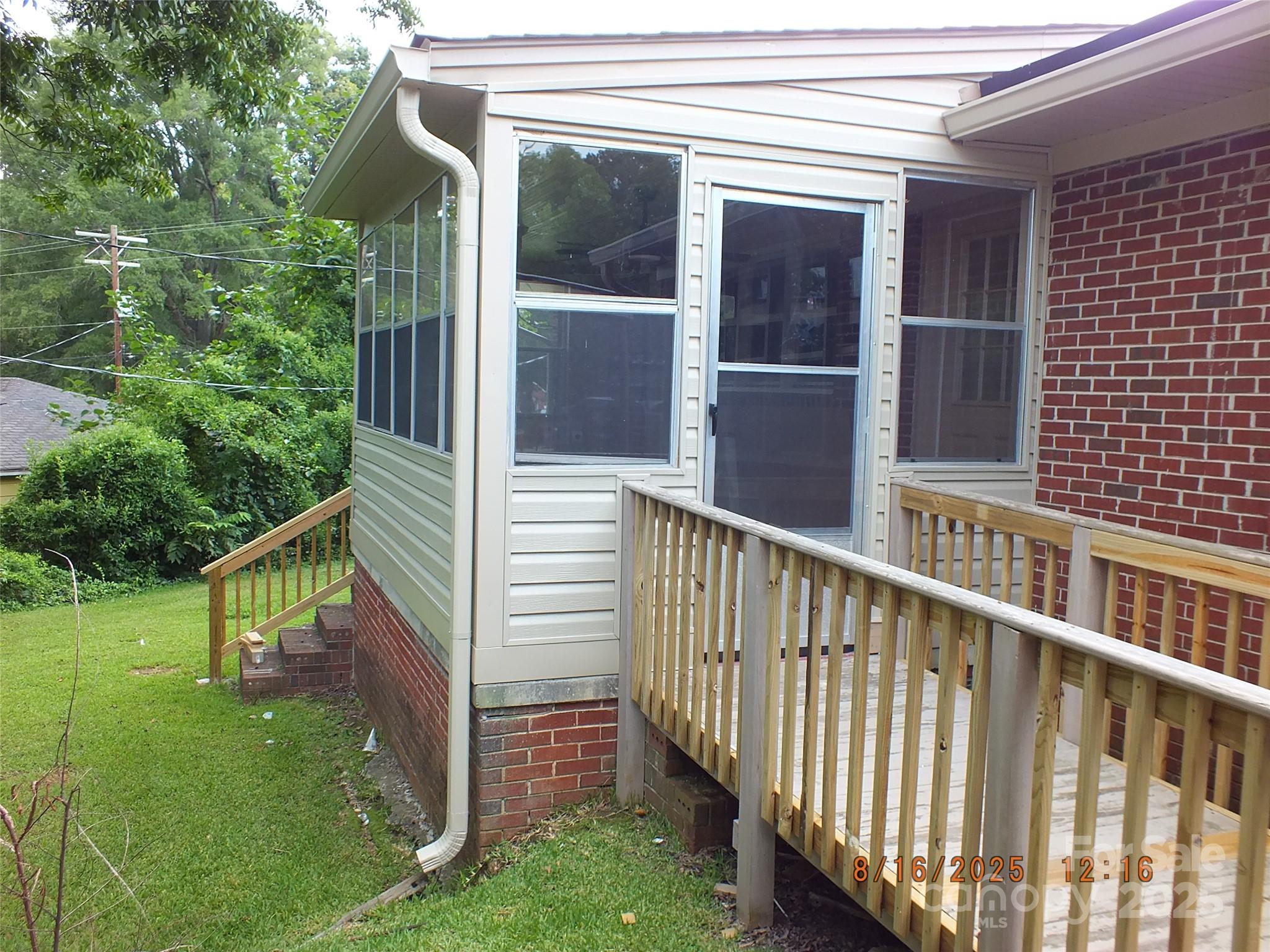 414 Springs Street — Lancaster