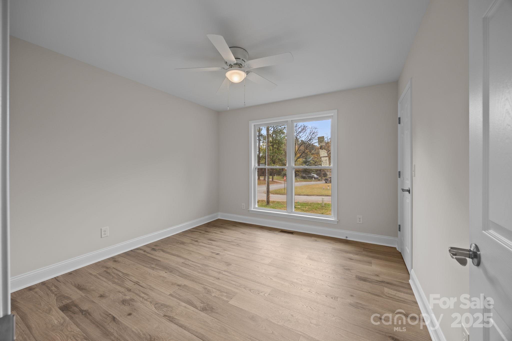 1280 N Shaver Street — Salisbury