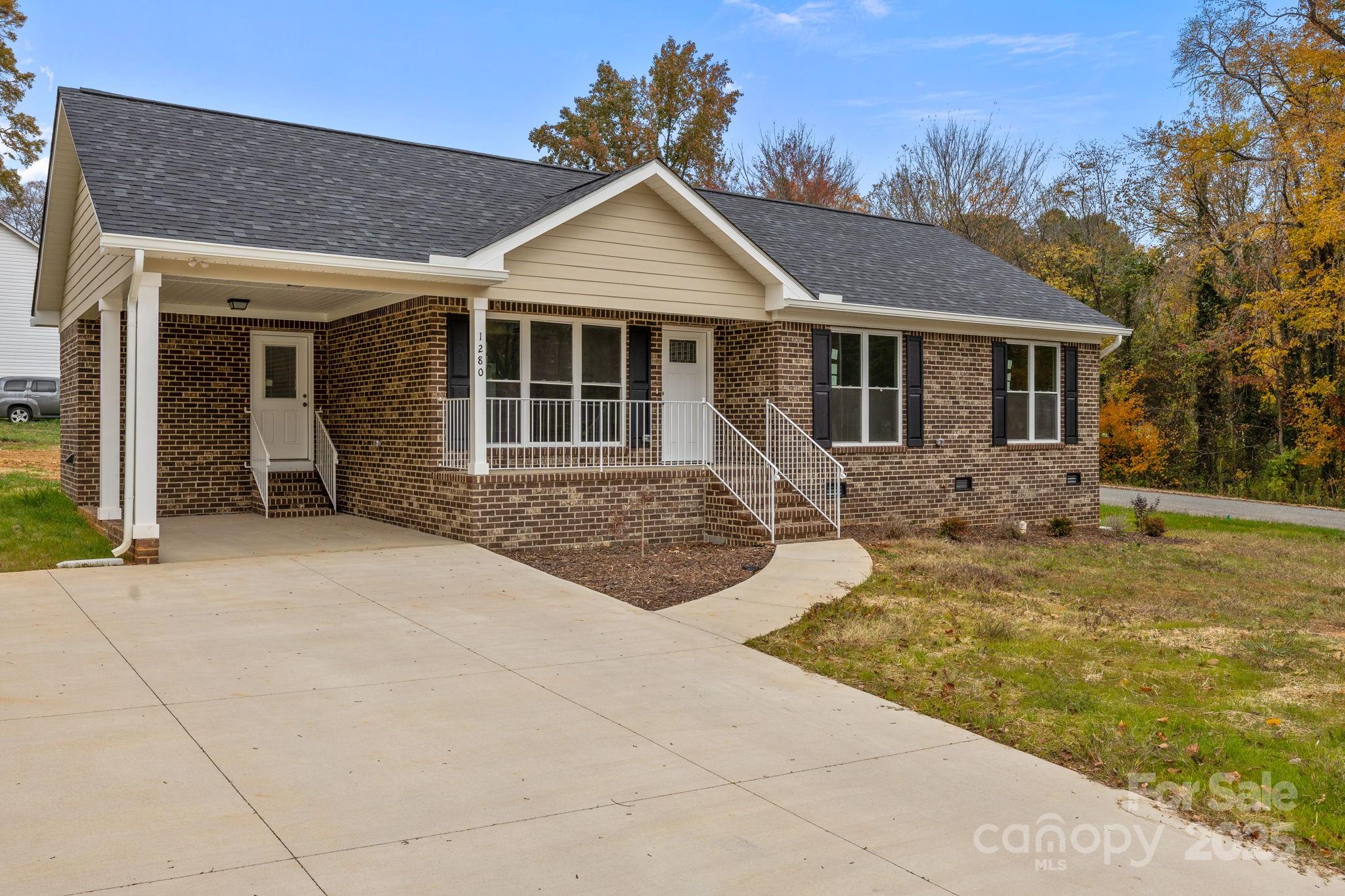 1280 N Shaver Street — Salisbury