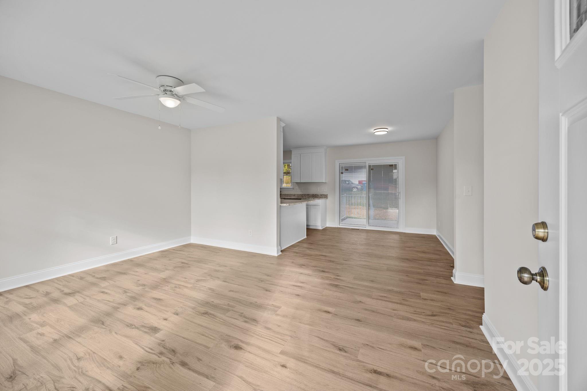 1280 N Shaver Street — Salisbury