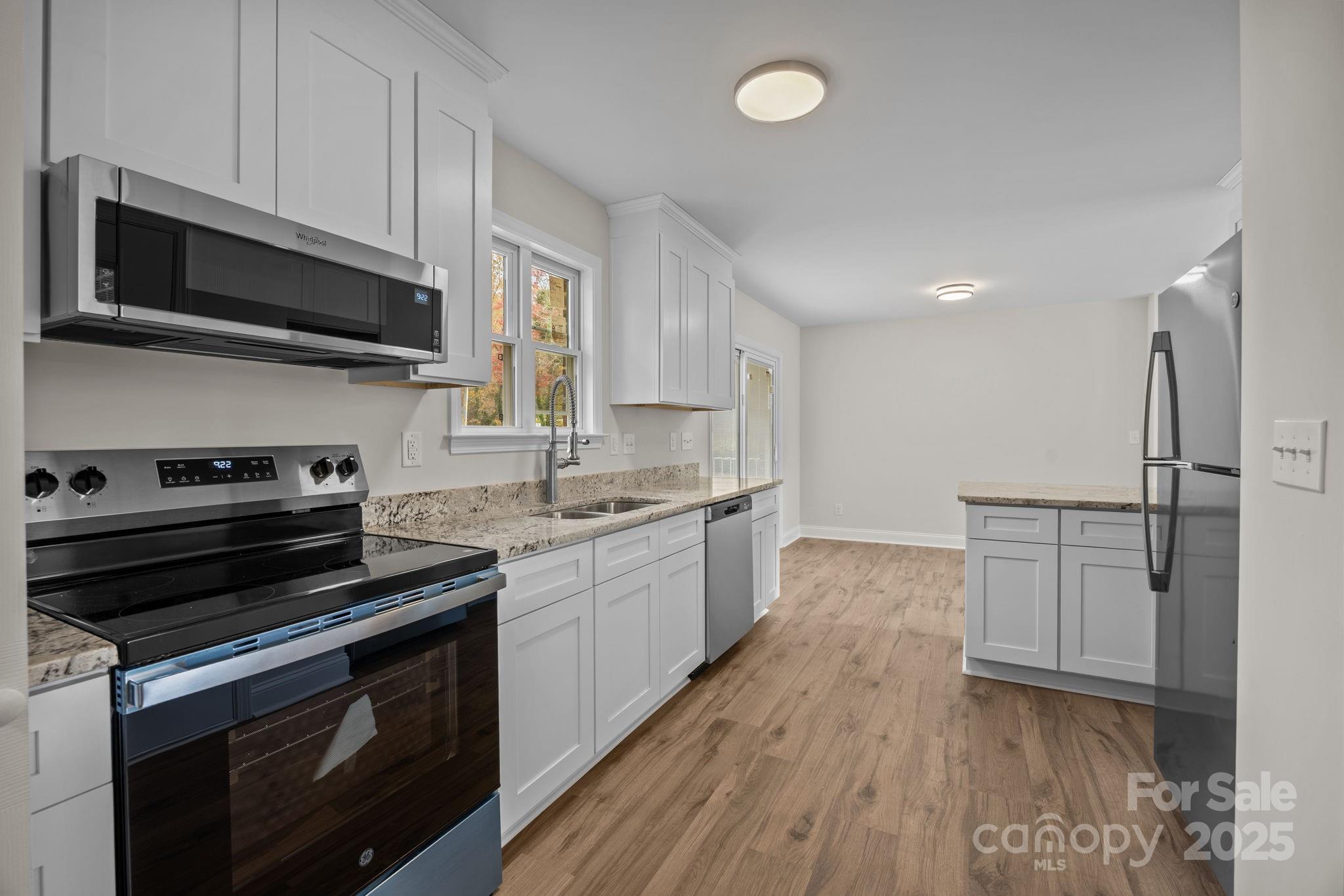 1280 N Shaver Street — Salisbury