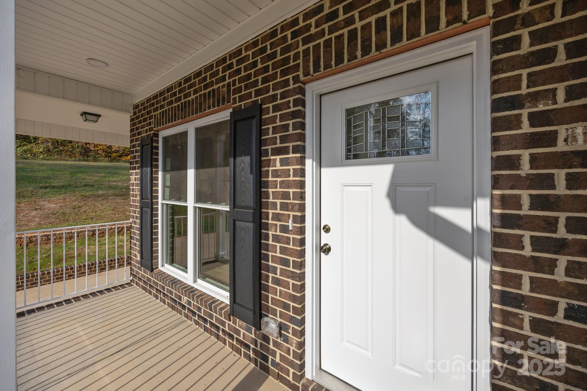 1270 N Shaver Street — Salisbury
