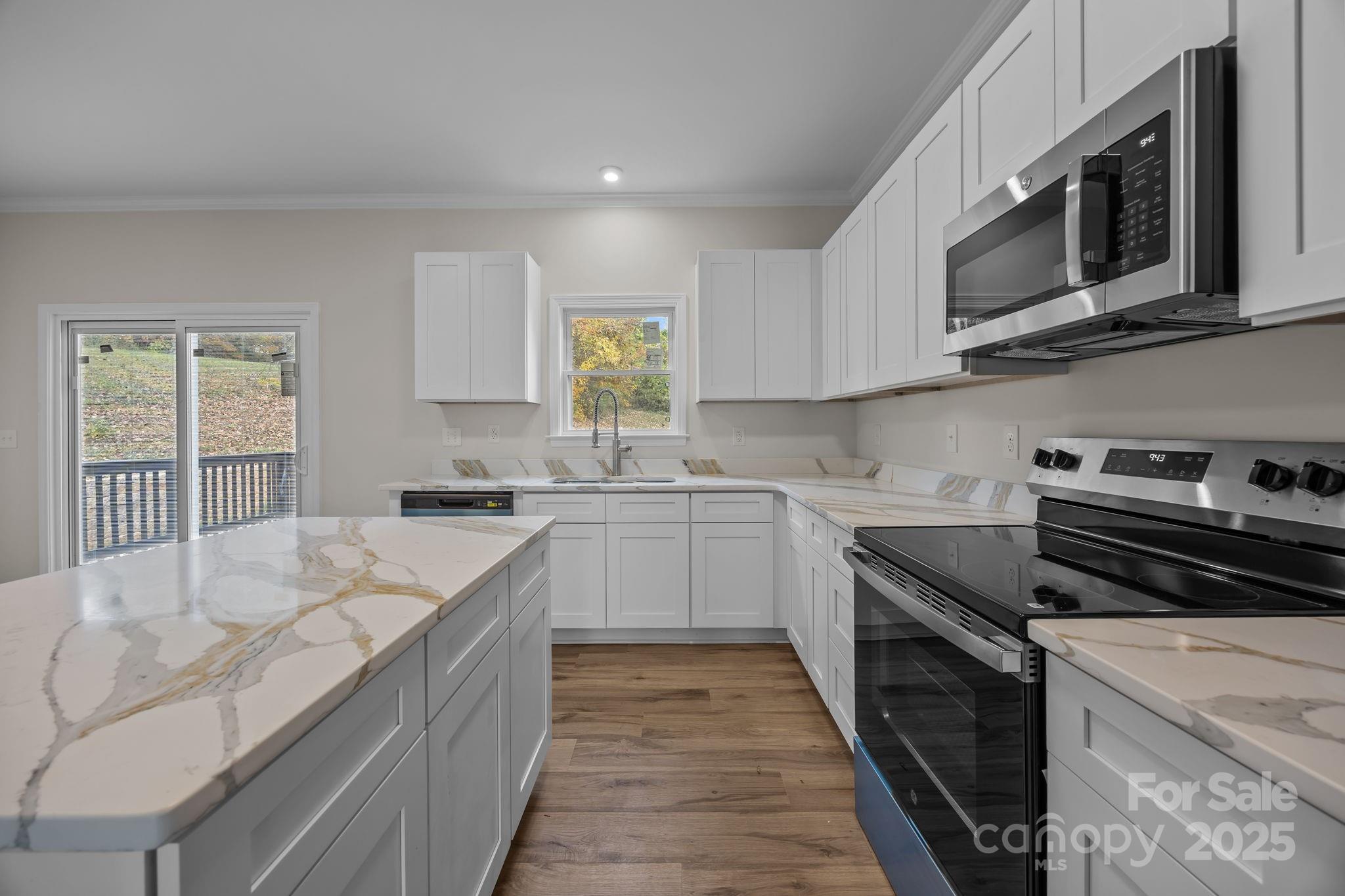 1270 N Shaver Street — Salisbury