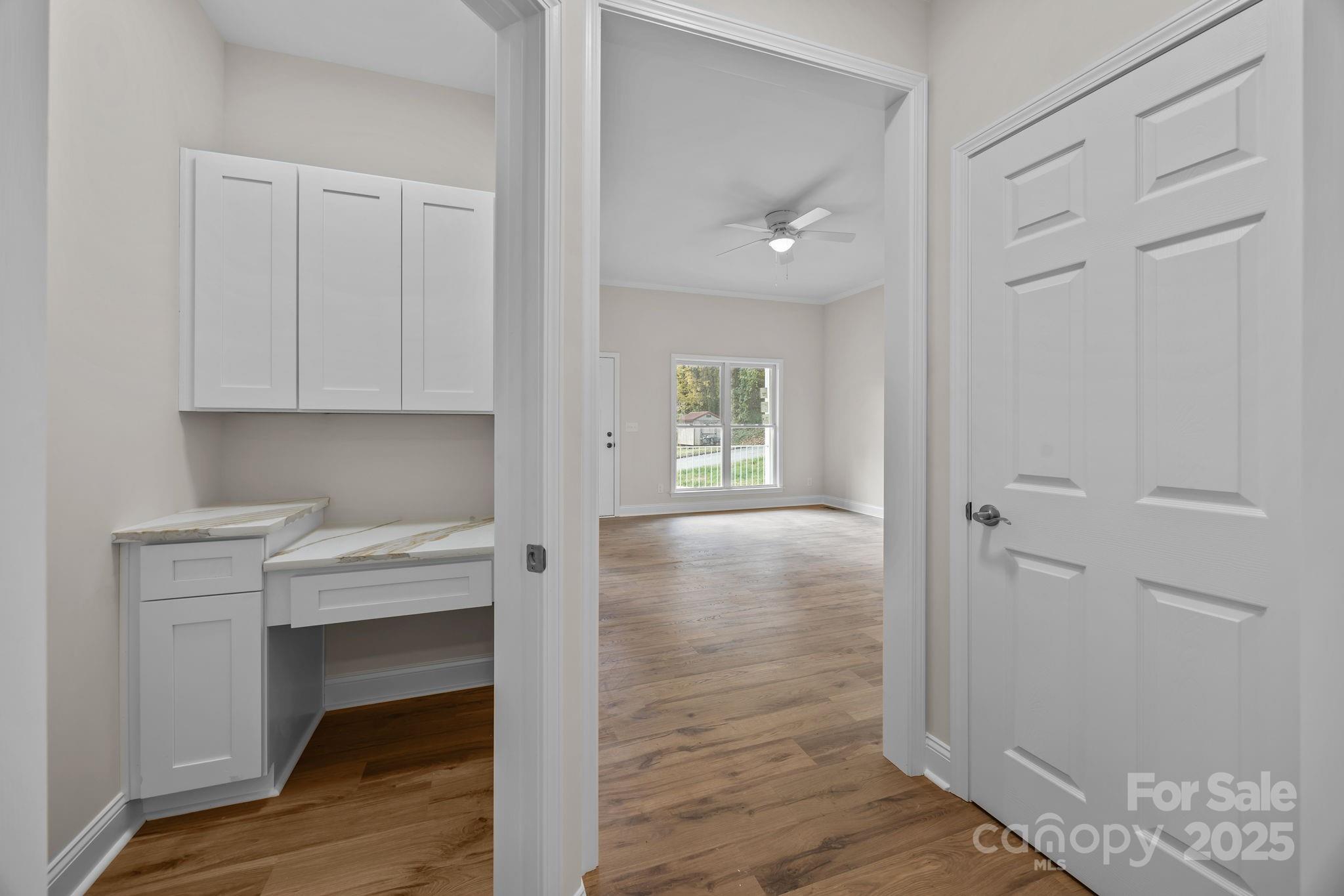 1270 N Shaver Street — Salisbury