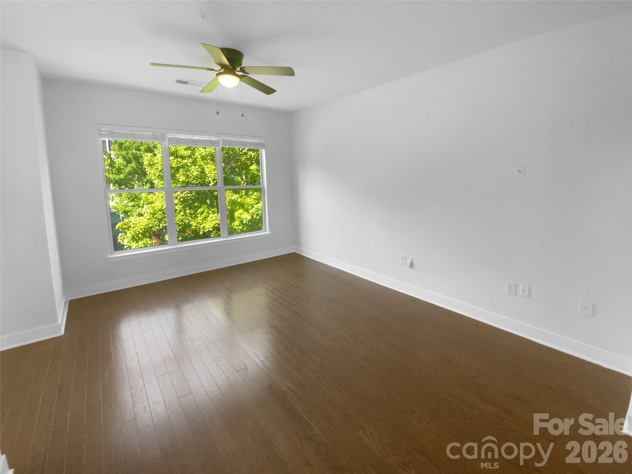 1031 Skyline View Way — Charlotte