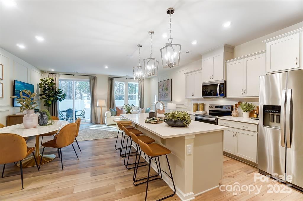 644 Cassidy Court — Clover