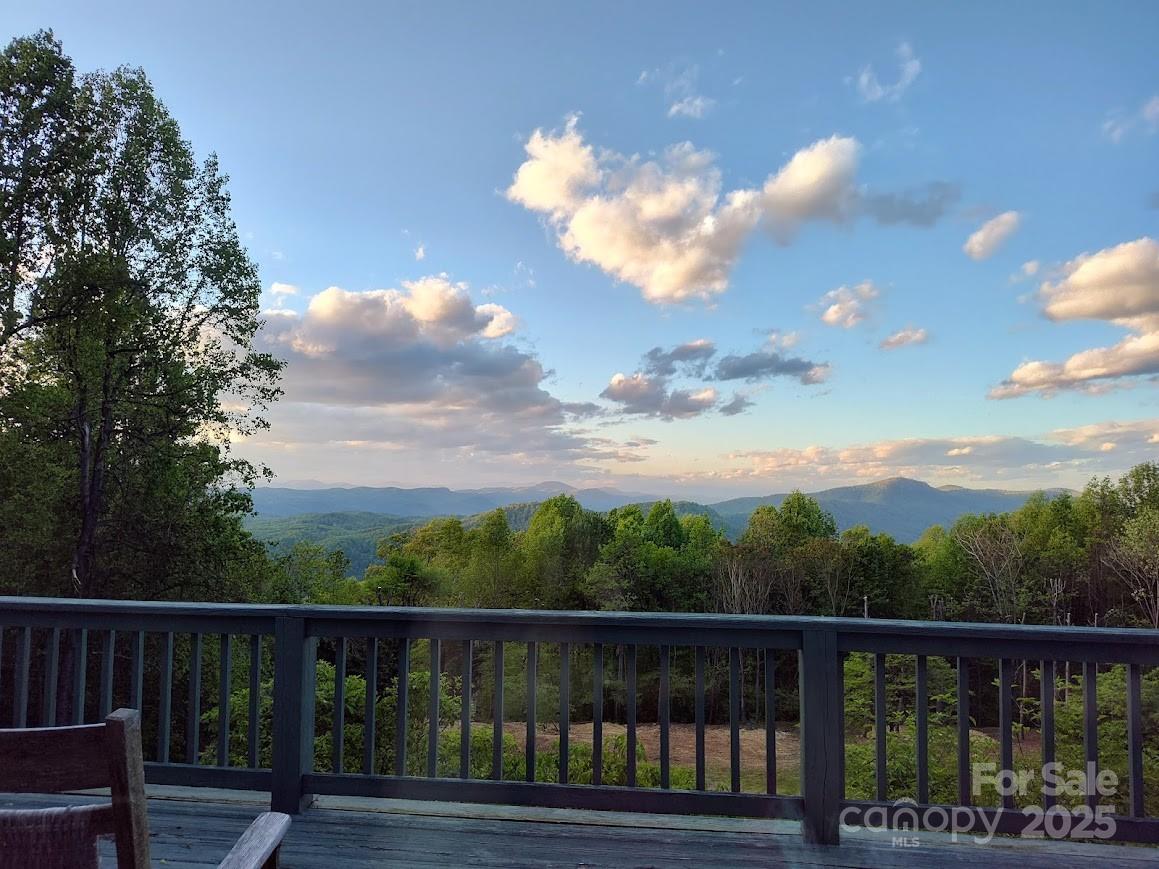 545 Summit Road — Tryon