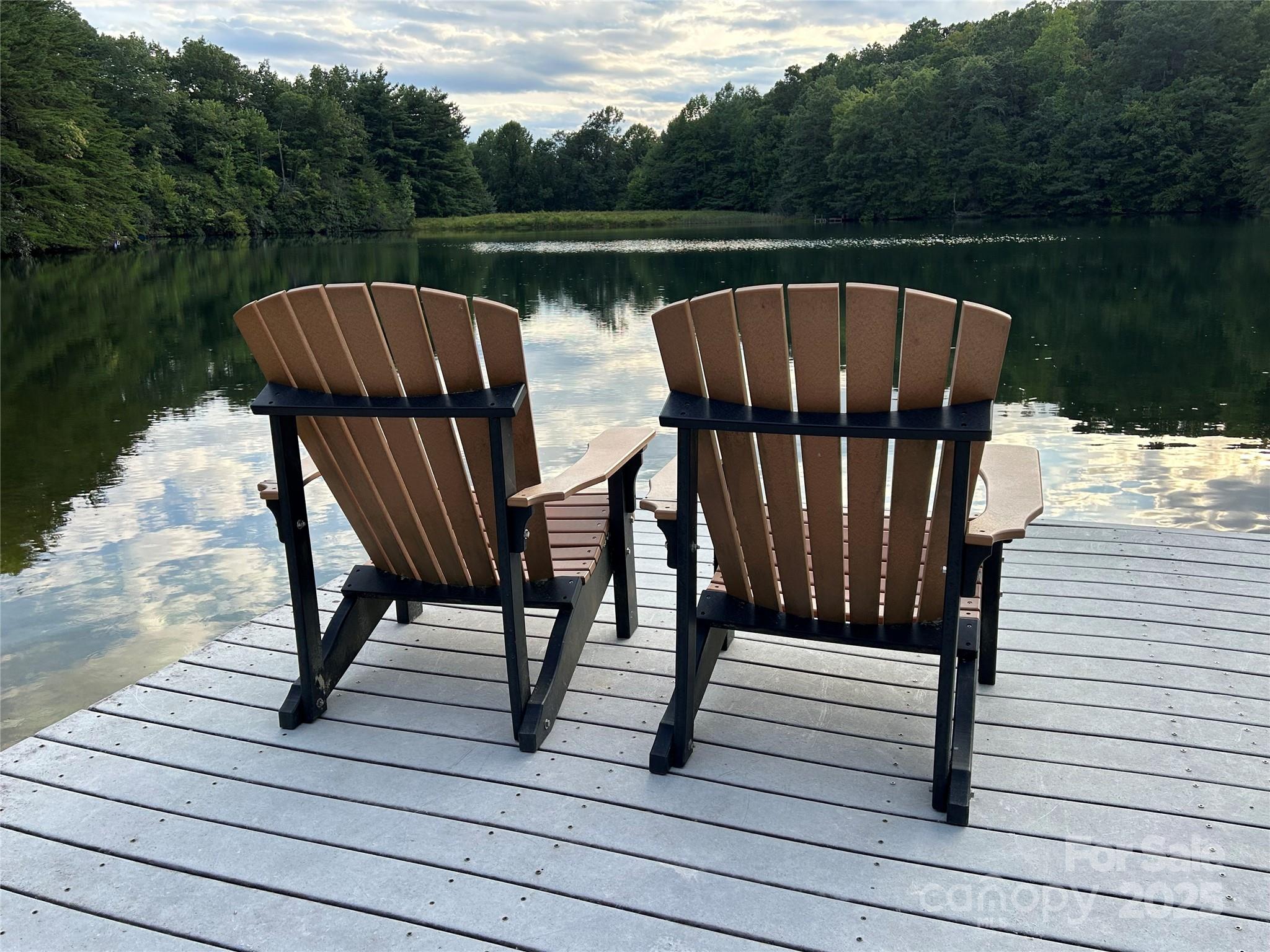 545 Summit Road — Tryon