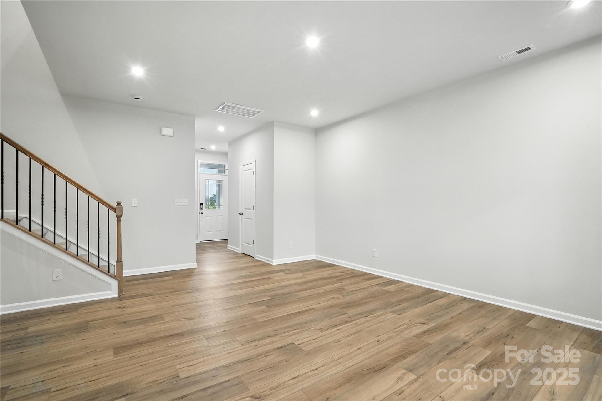 636 Cassidy Court — Clover