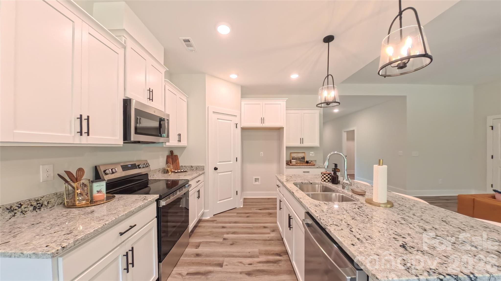 3065 Meadowcrest Drive — Clover