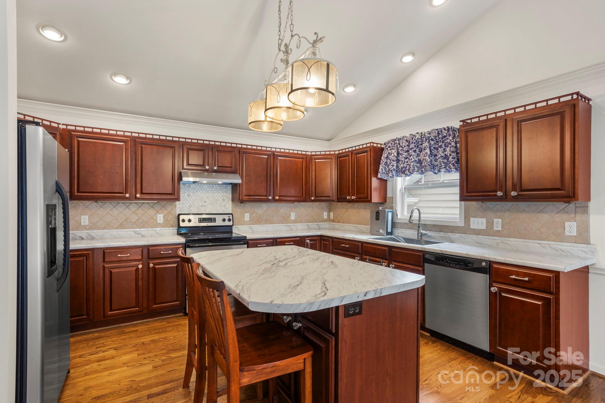 315 Charlestown Drive — Hendersonville
