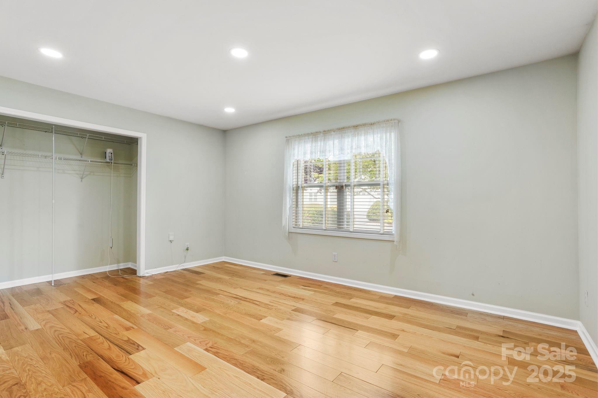 315 Charlestown Drive — Hendersonville