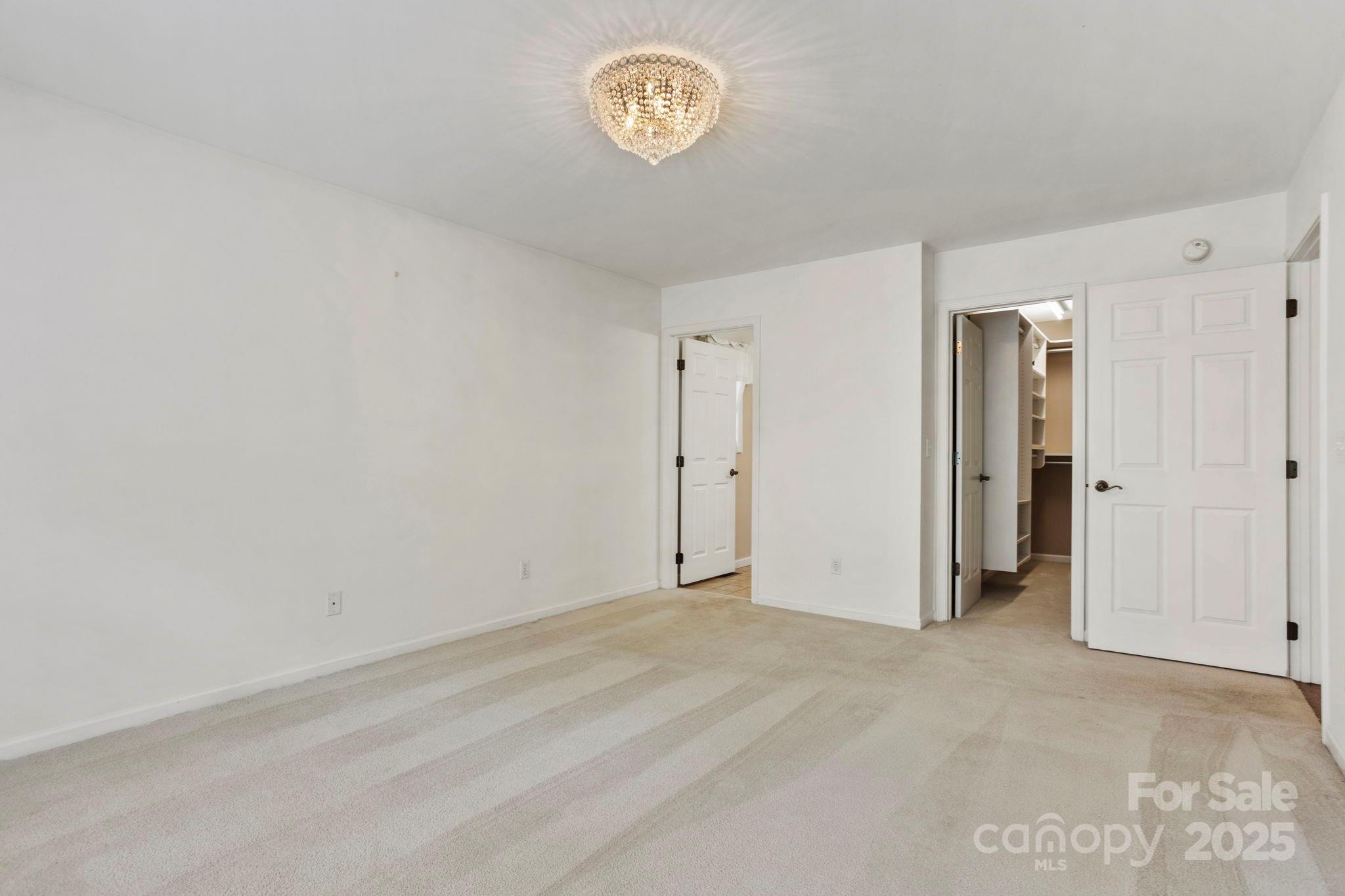 315 Charlestown Drive — Hendersonville
