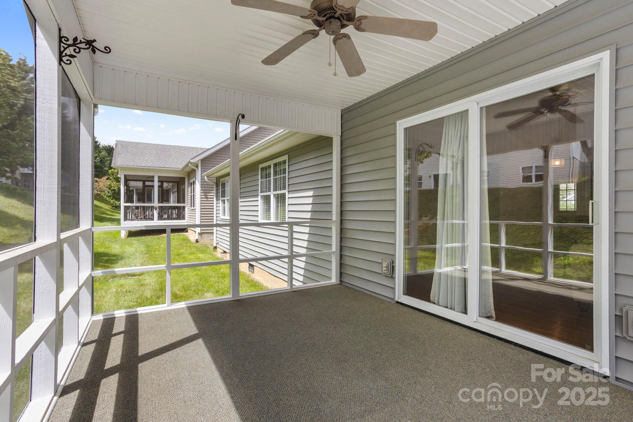 315 Charlestown Drive — Hendersonville