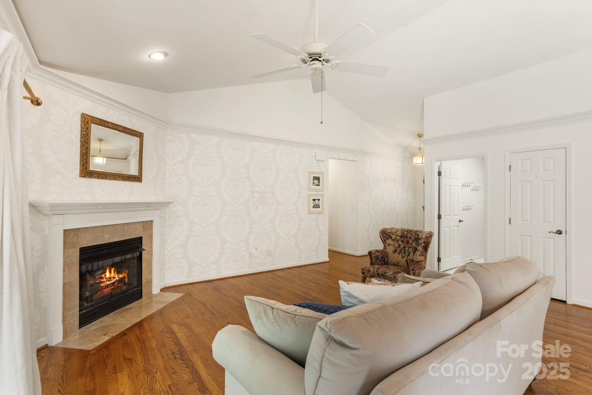 315 Charlestown Drive — Hendersonville