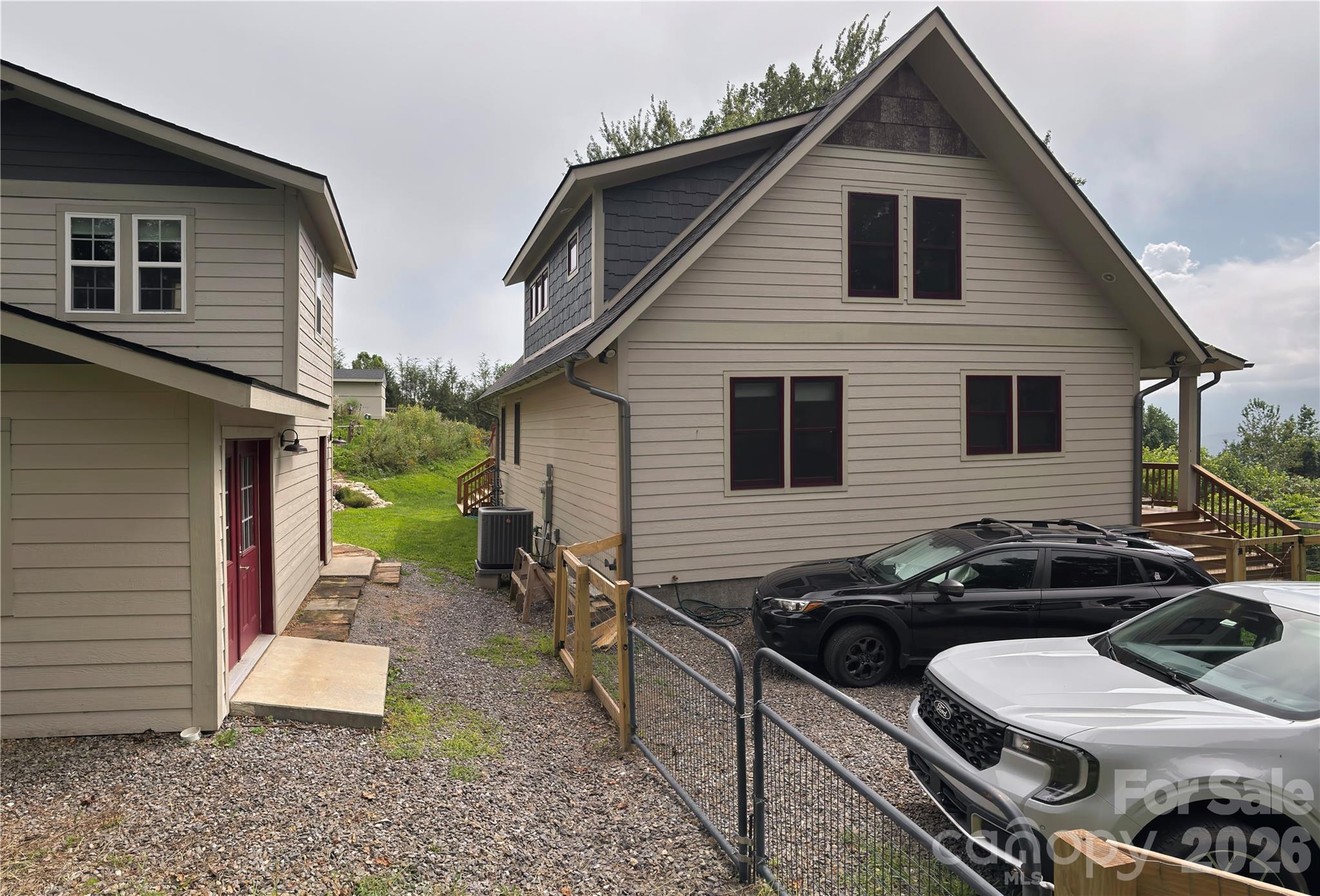 1856 Cabbage Patch Road — Burnsville
