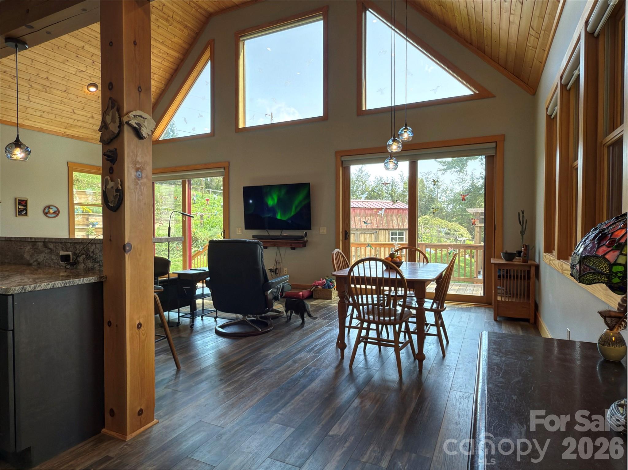 1856 Cabbage Patch Road — Burnsville
