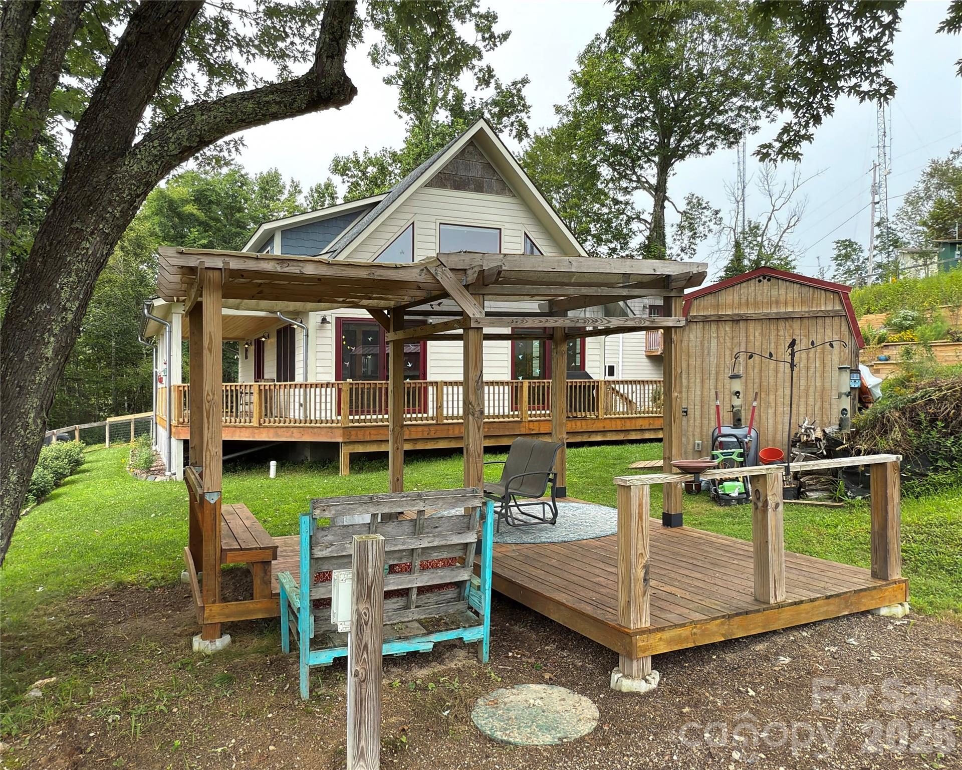 1856 Cabbage Patch Road — Burnsville