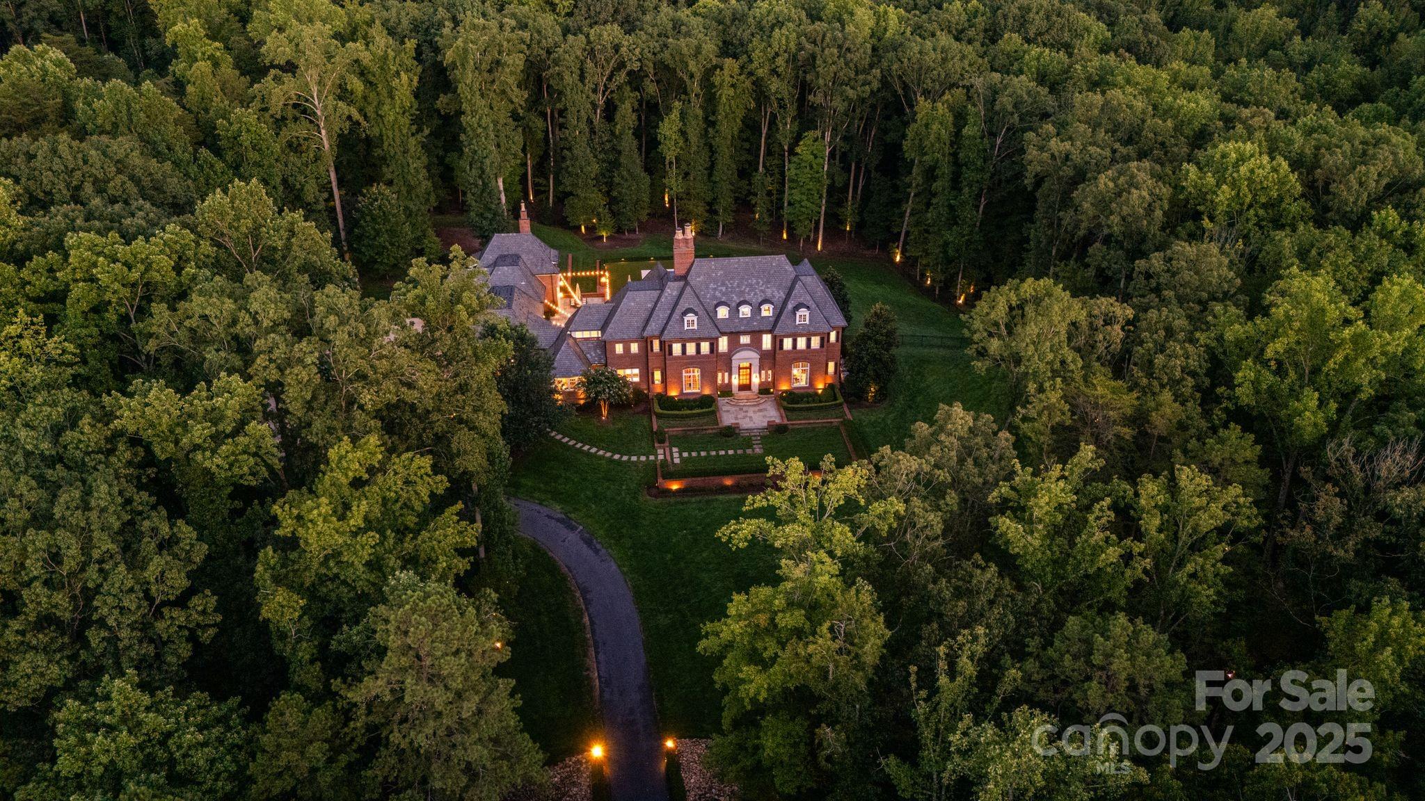 440 Beech Tree Road — Mooresville
